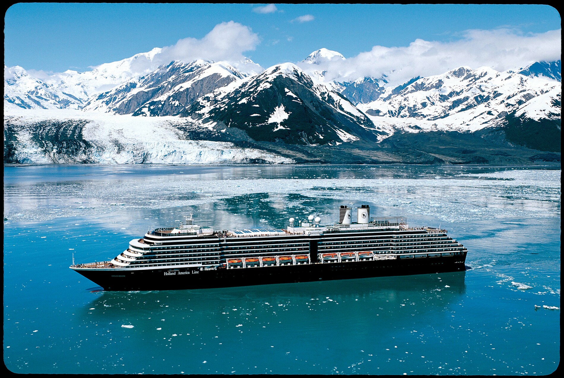 A photo of the Oosterdam cruise ship