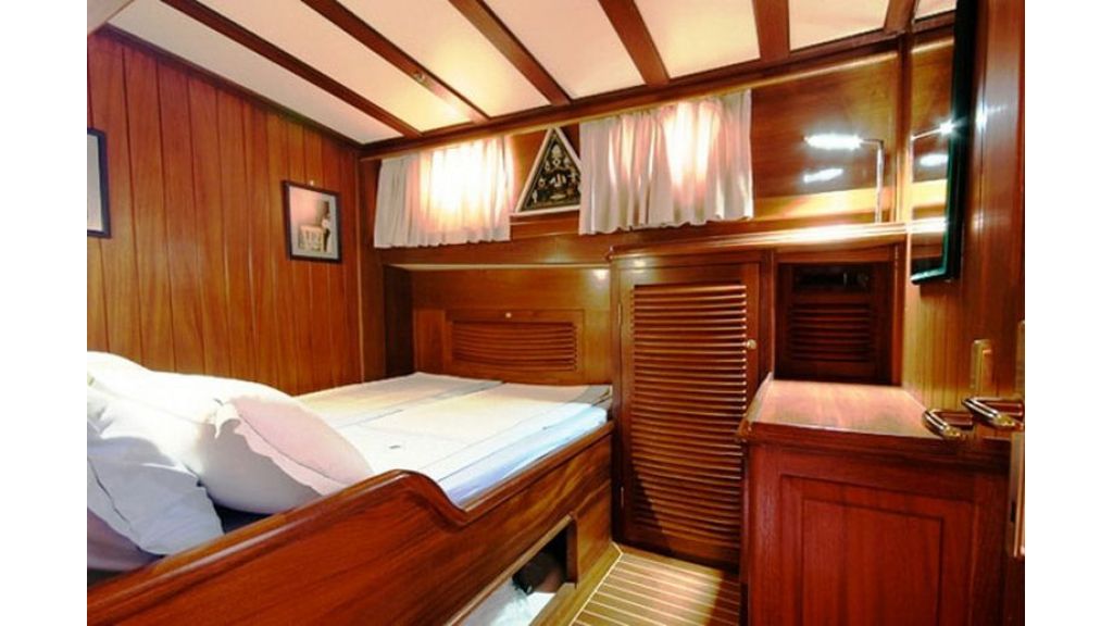 DM Yachting Kaptan Sevket Accommodation Cabin 2.jpg