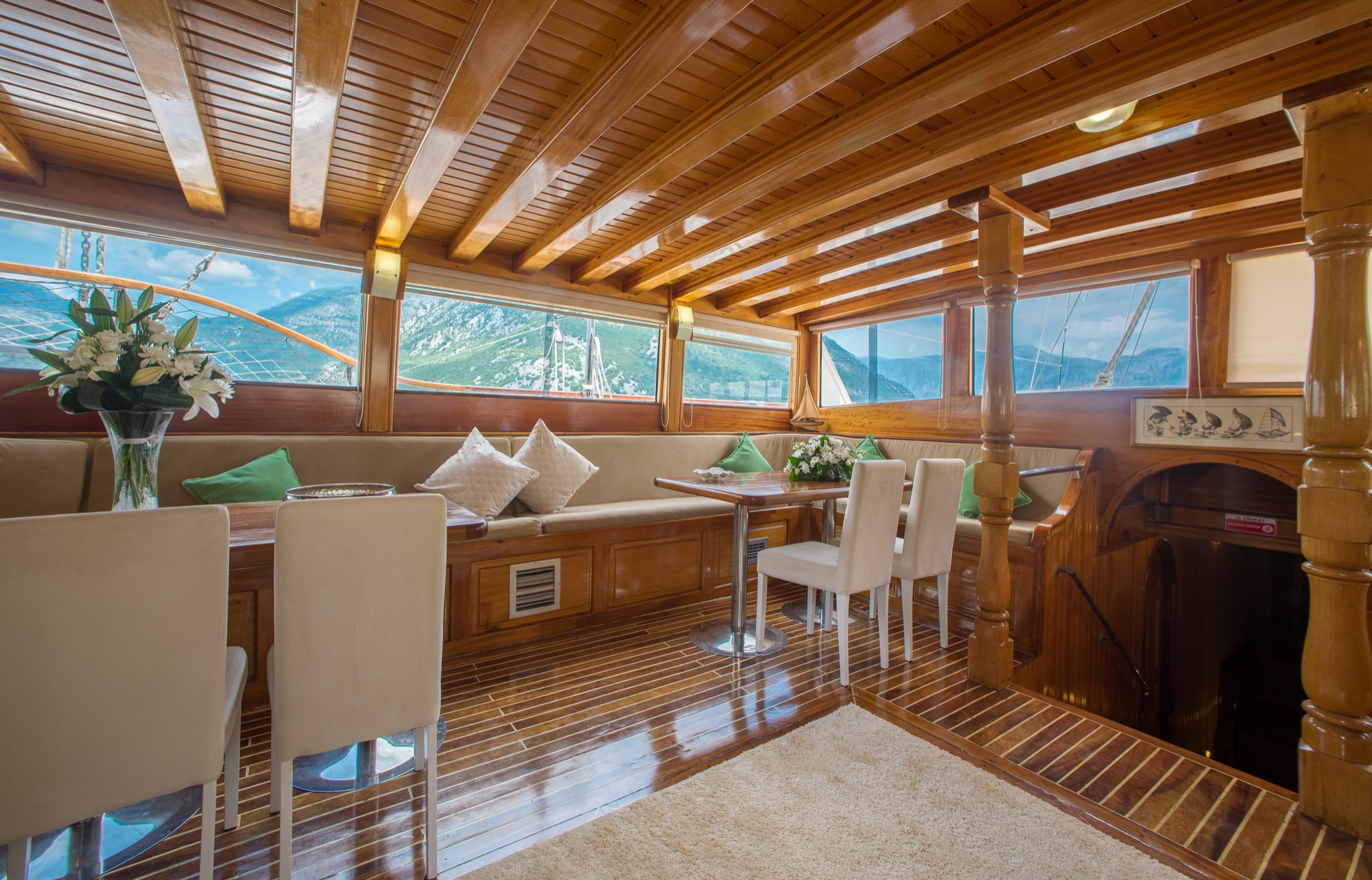 DM Yachting Sadri Usta Saloon.jpg