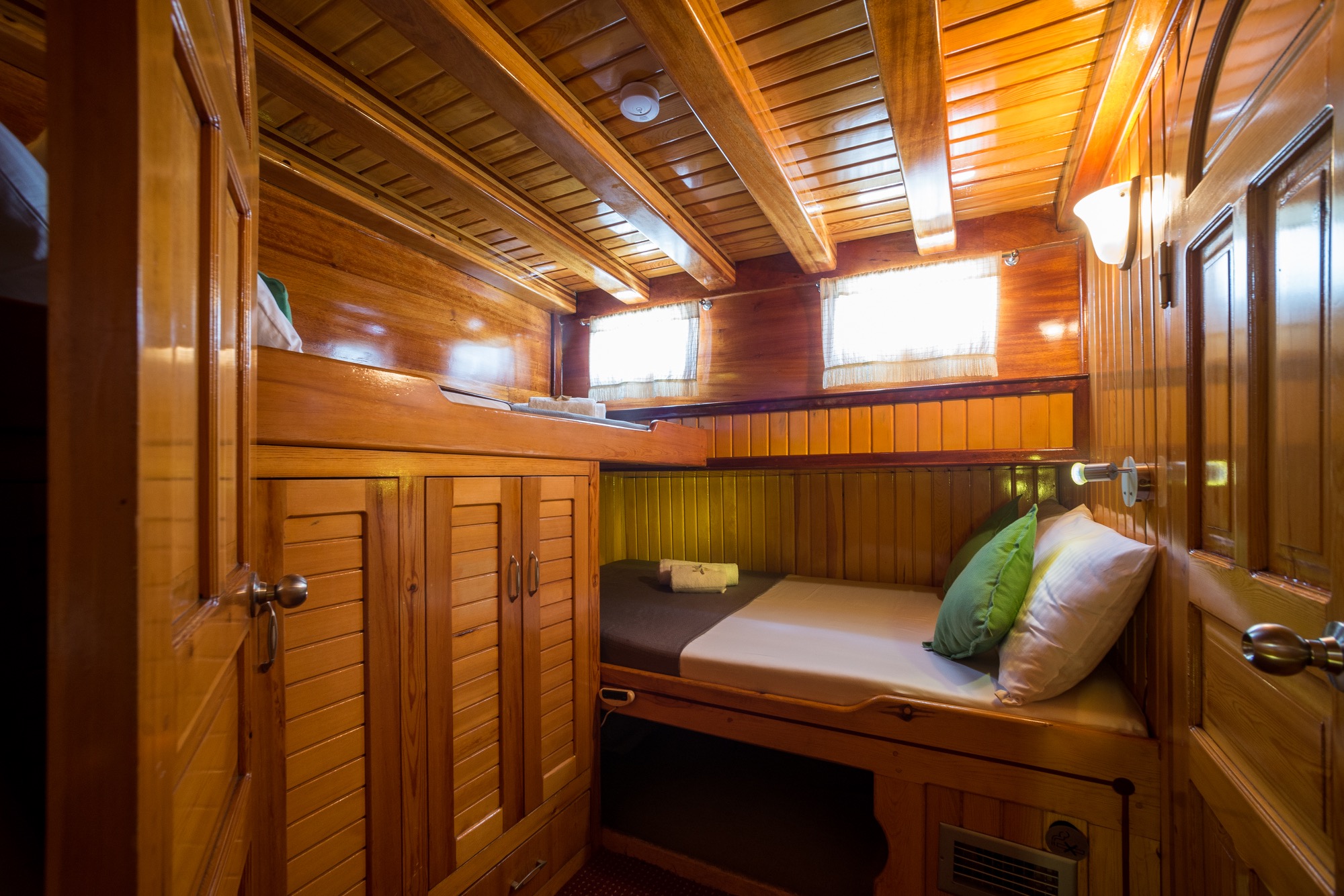 DM Yachting Sadri Usta Twin cabin.jpg
