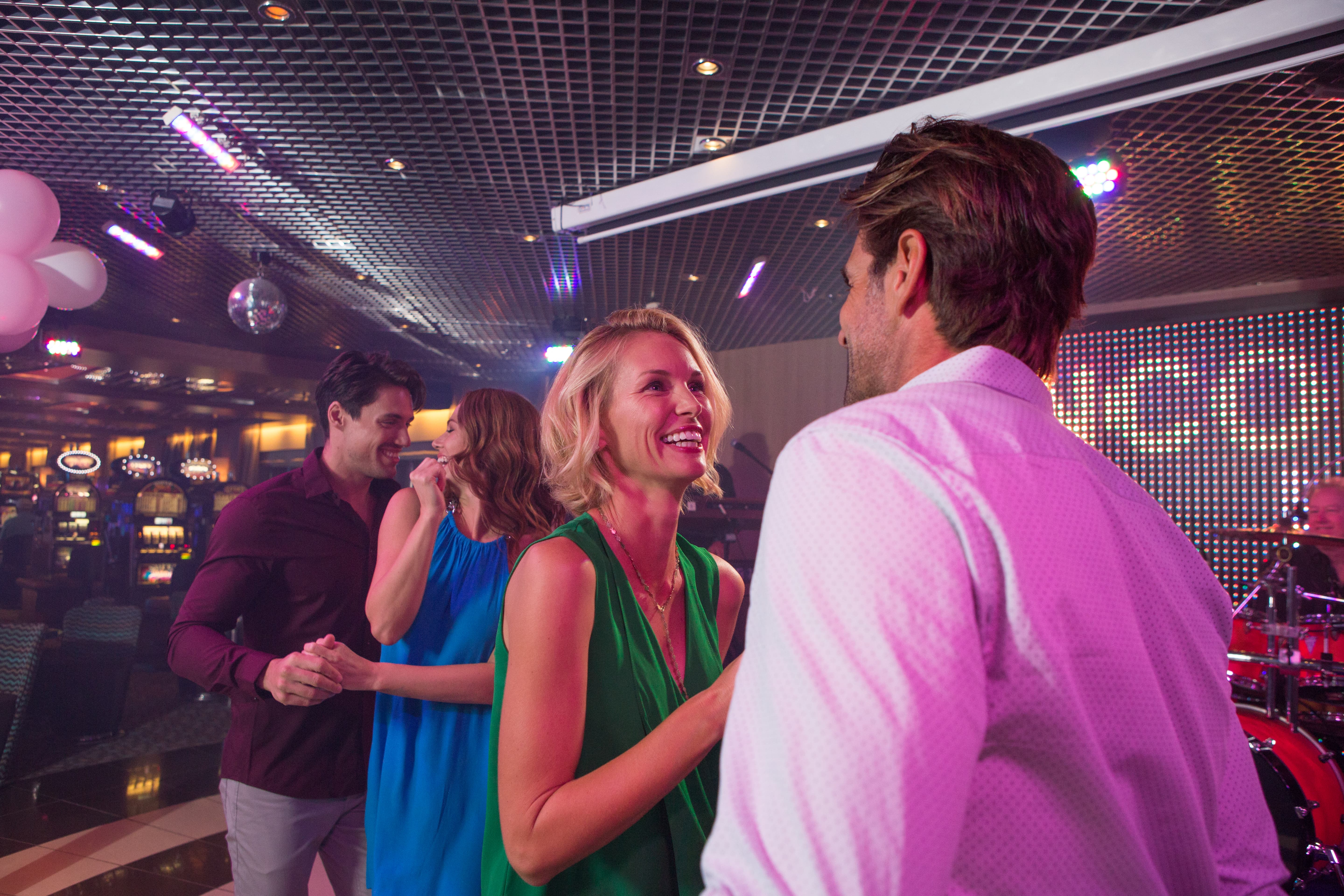 Bahamas Paradise Encore Lounge.jpg