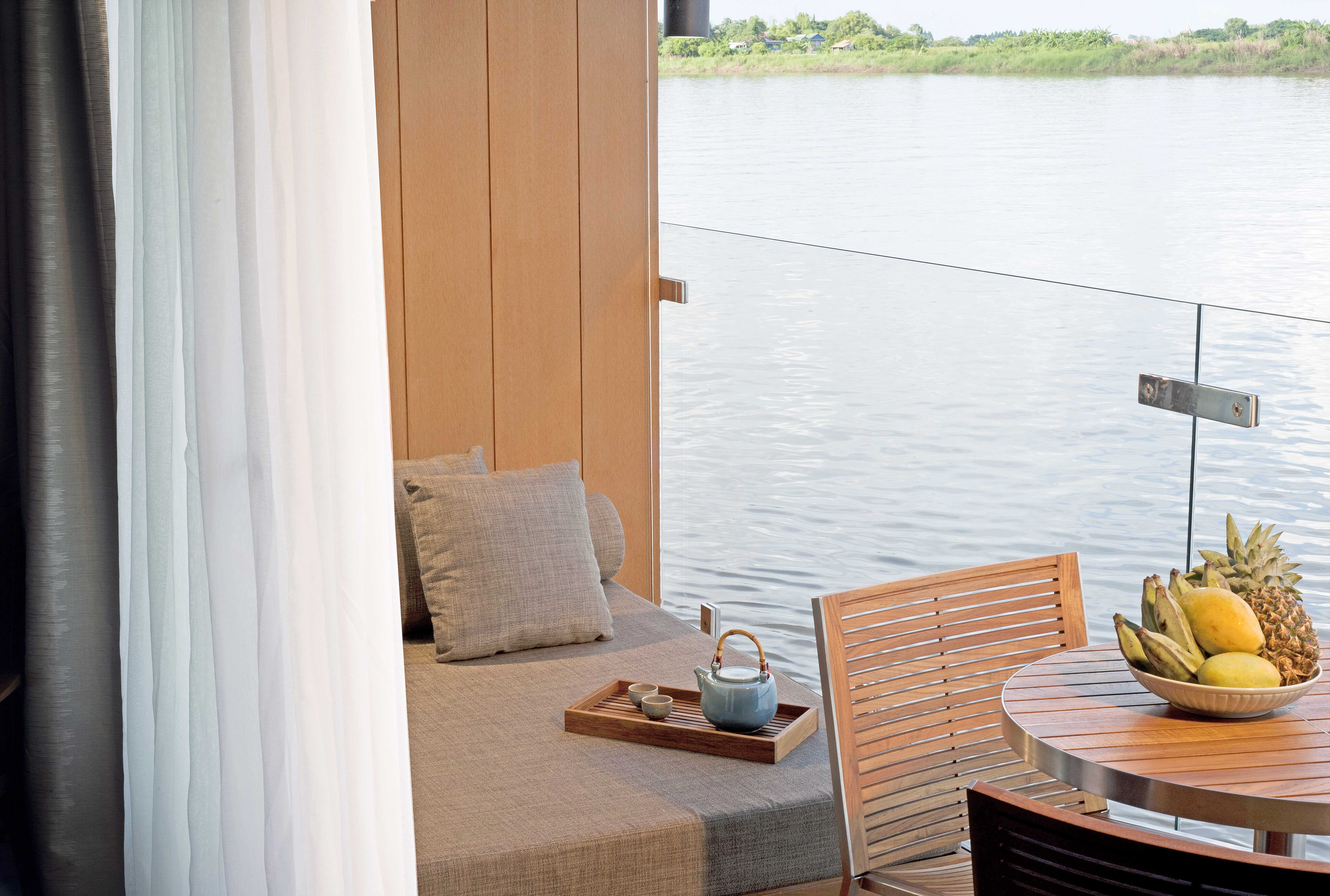 Aqua Mekong Design Suite With Balcony - Low Resolution.jpg