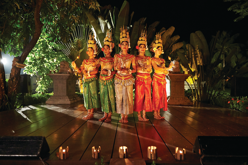 APT Guided Tours & River Cruises RV Apsara Apsara Entertainment 3.png