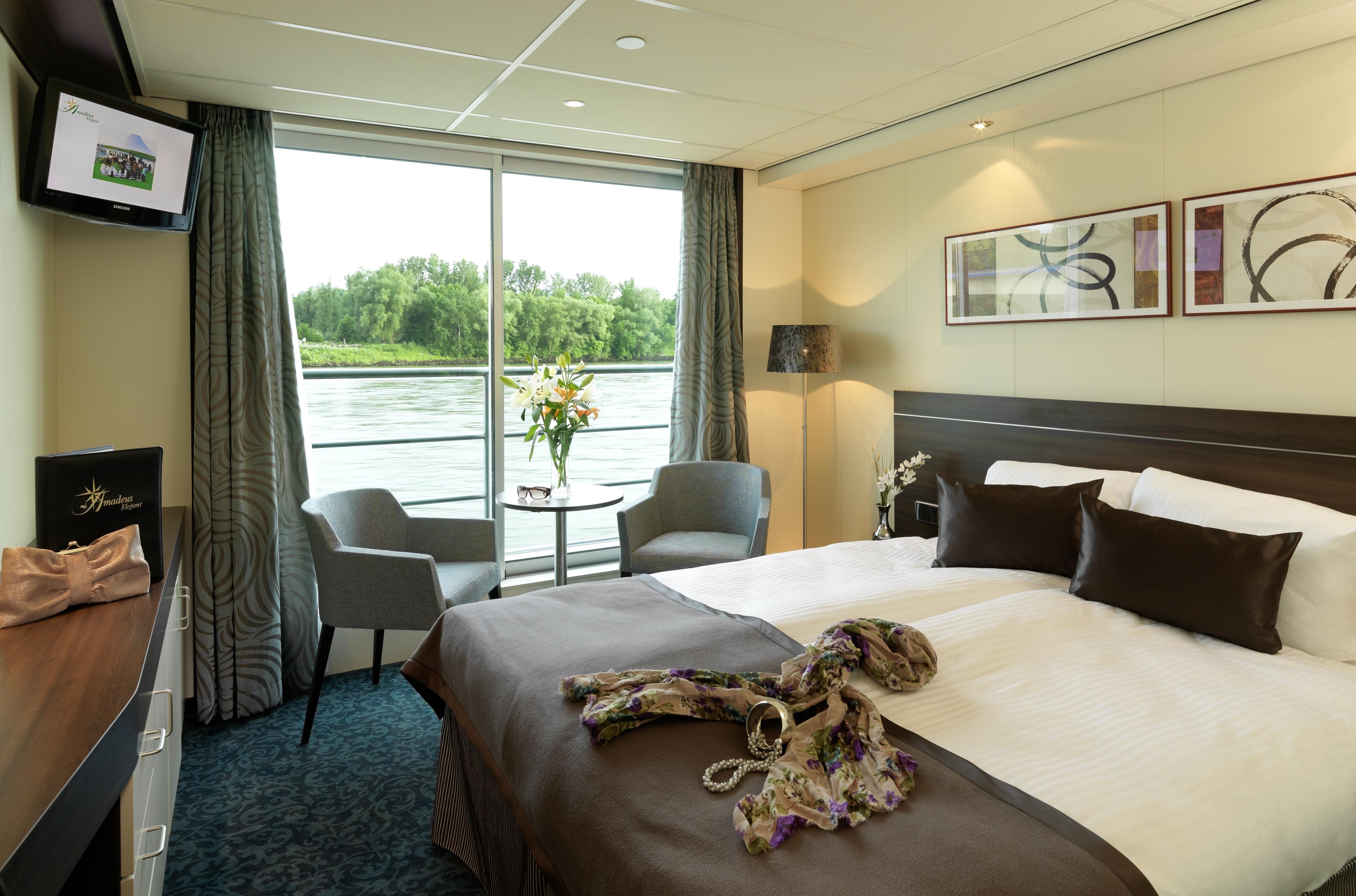Amadeus River Cruises - MS Amadeus Elegant - Cabin.jpg