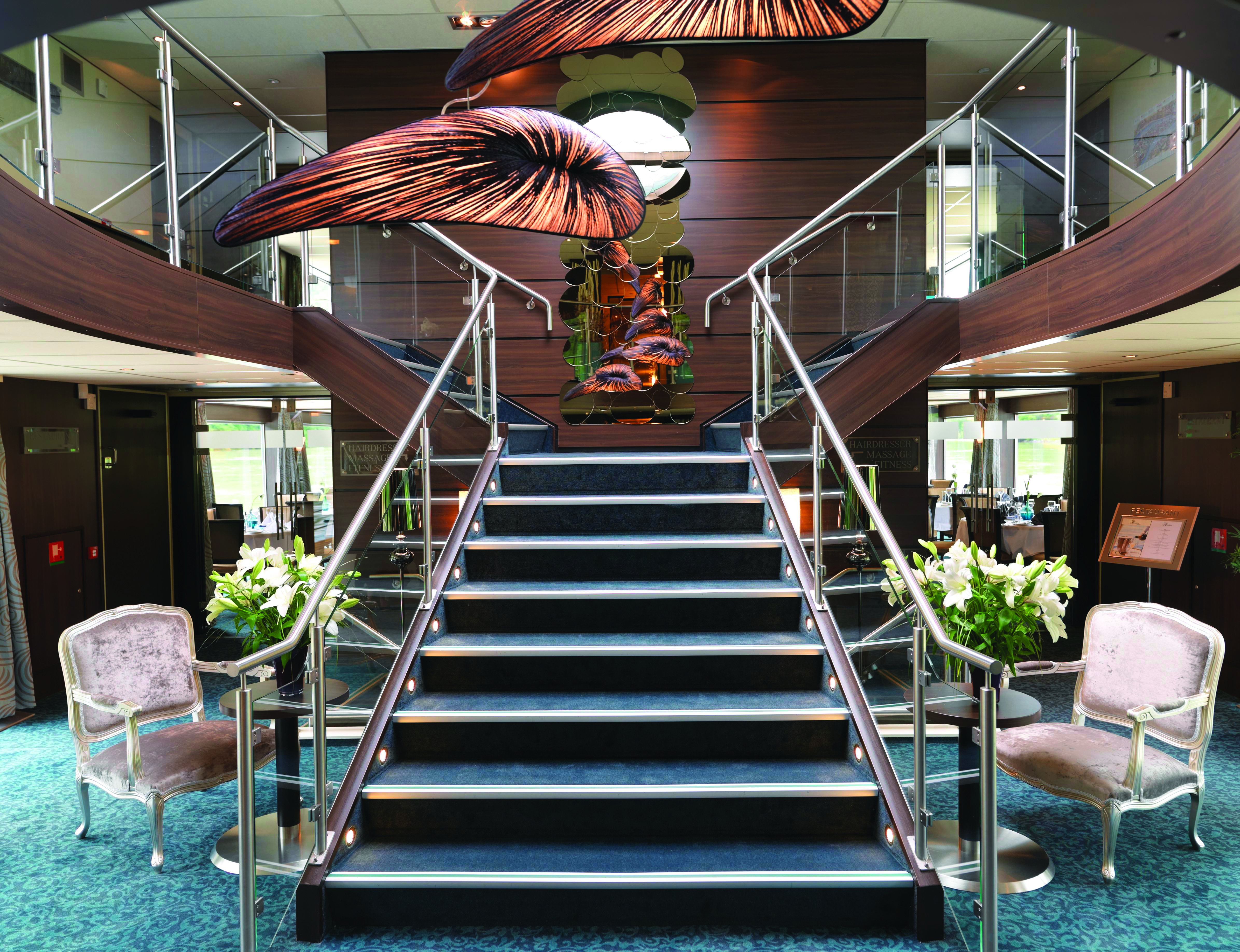 Amadeus River Cruises - MS Amadeus Elegant - Lobby.jpg