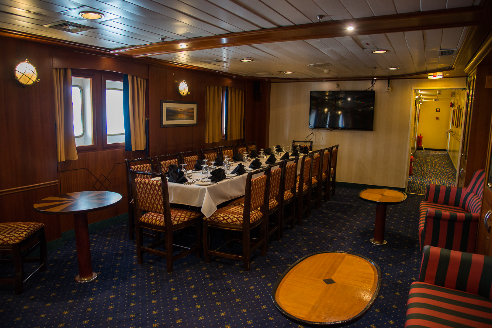 Quark Expeditions_Ocean Adventurer_Public Spaces_Clipper Club -0353.jpg