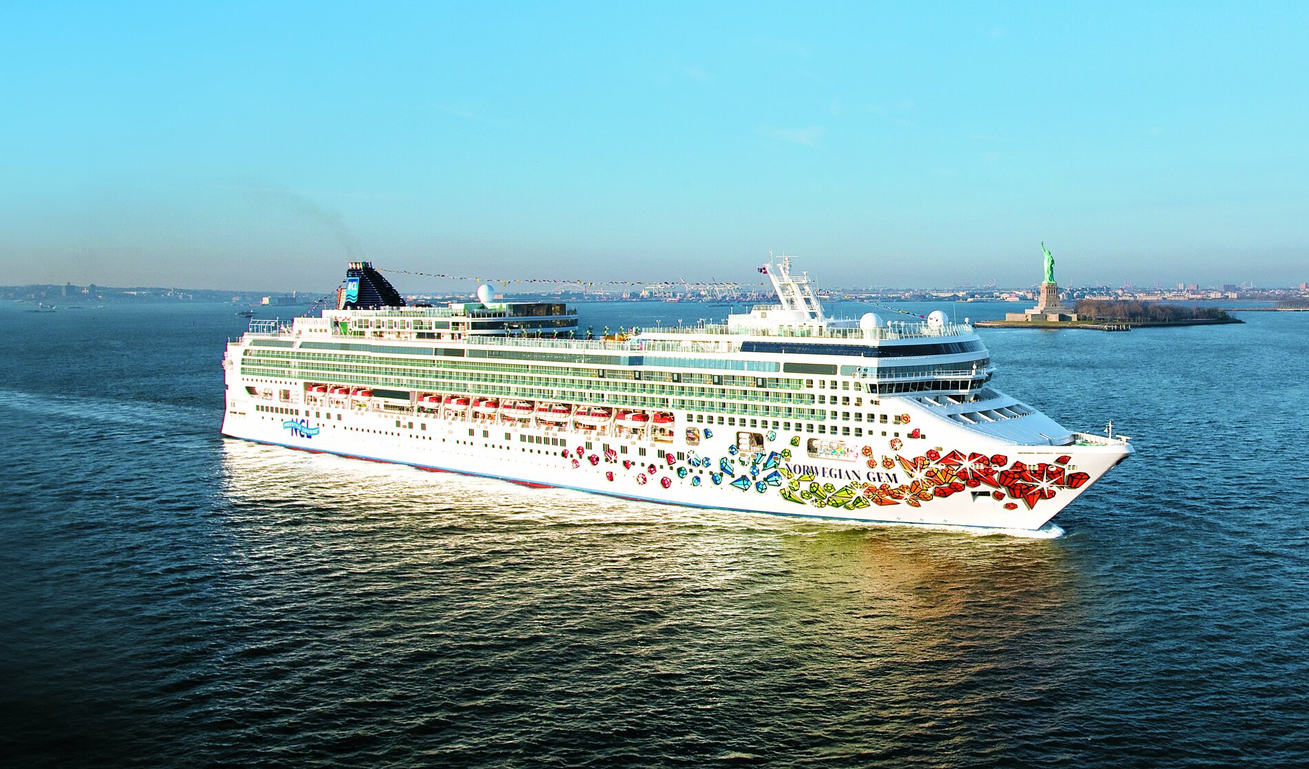 A photo of the Norwegian Gem cruise ship