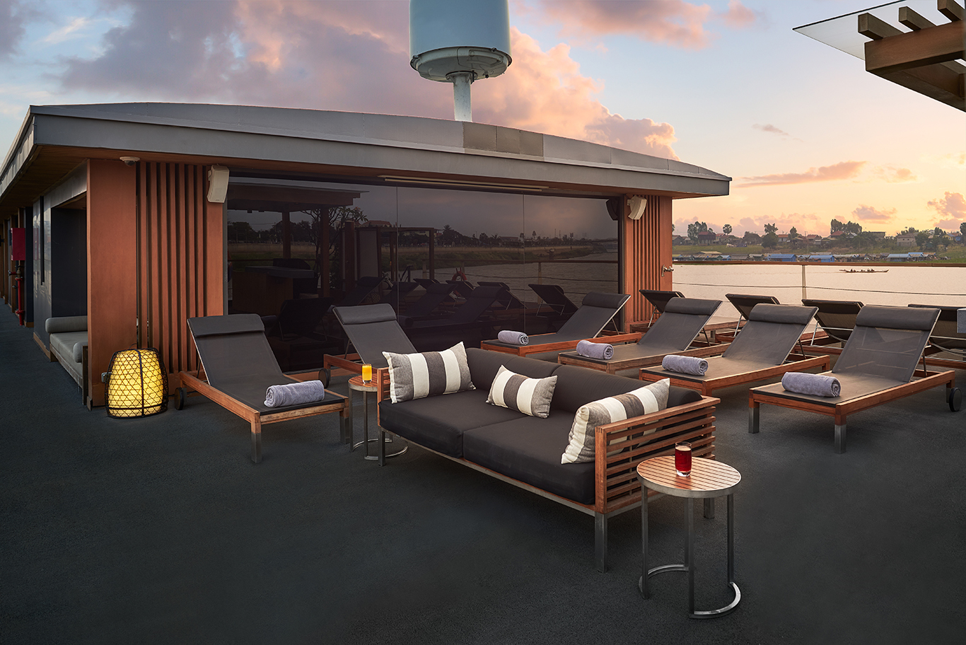 Aqua Mekong - Sun Lounge.jpg