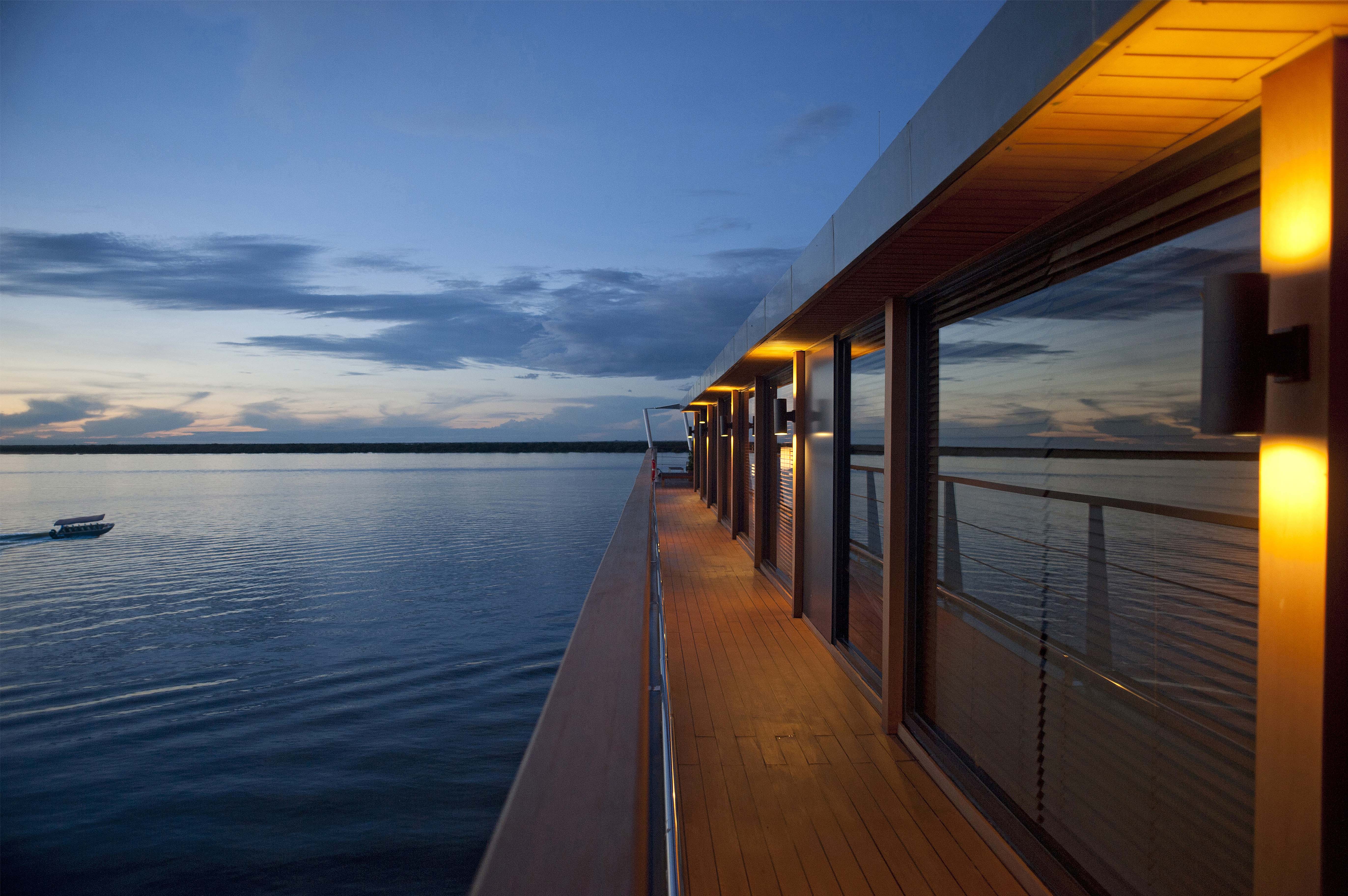 Aqua Mekong - Observation Deck.jpg