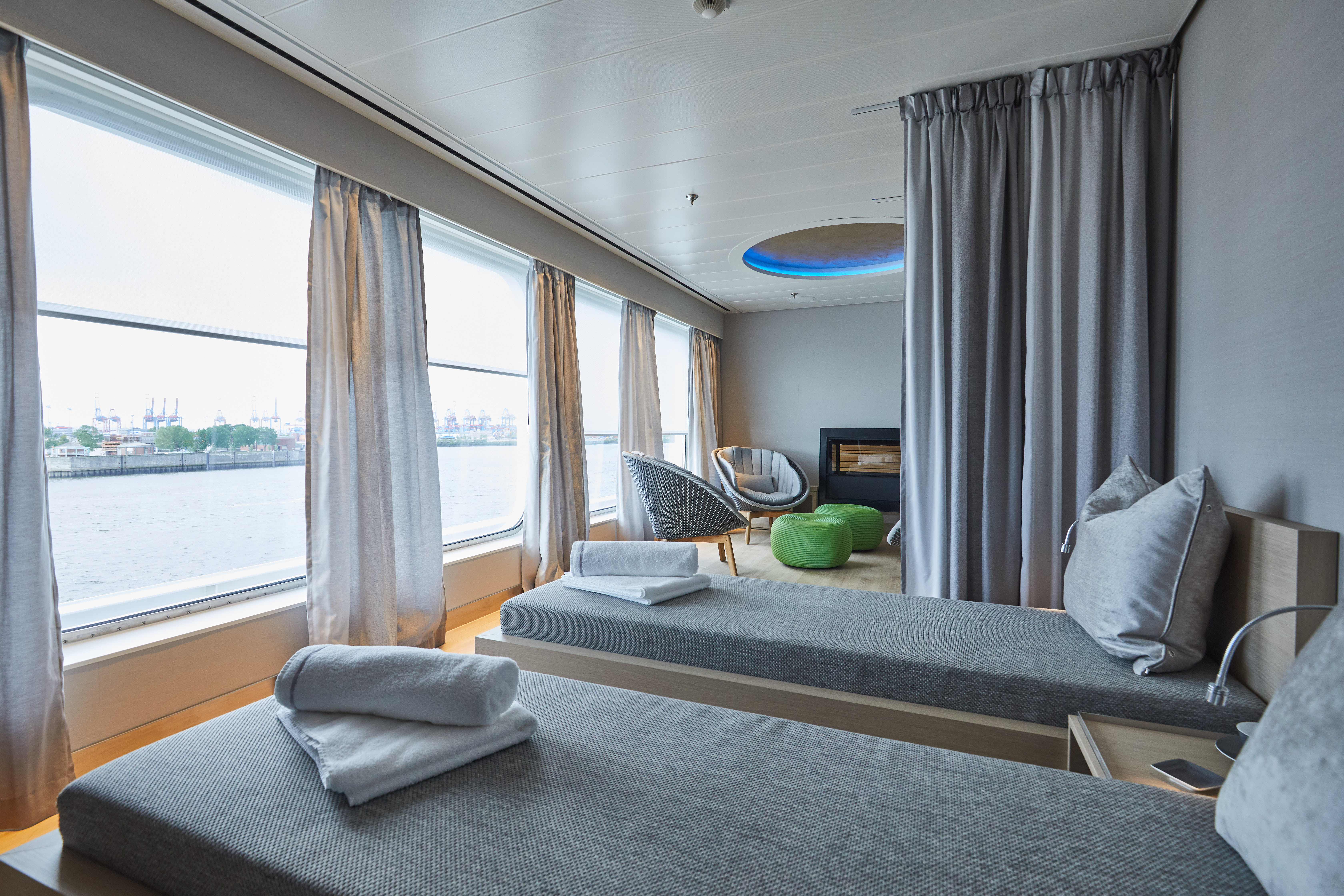 Hapag Lloyd Cruises Hanseatic Nature Spa.jpg