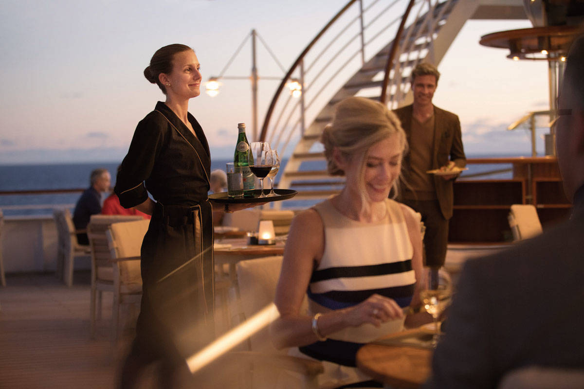 Hapag Lloyd Cruises MS Europa Lido Cafe 3.jpg