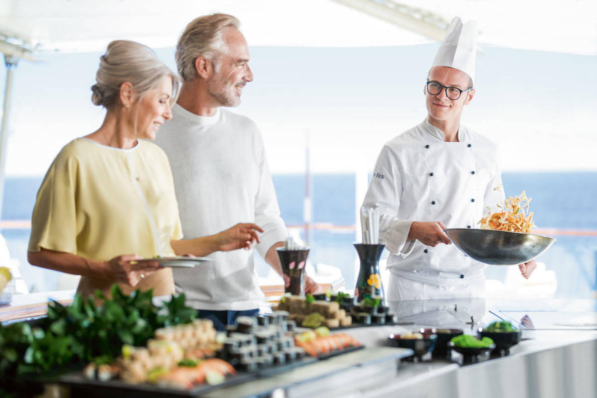 Hapag Lloyd Cruises MS Europa Lido Cafe 5.jpg