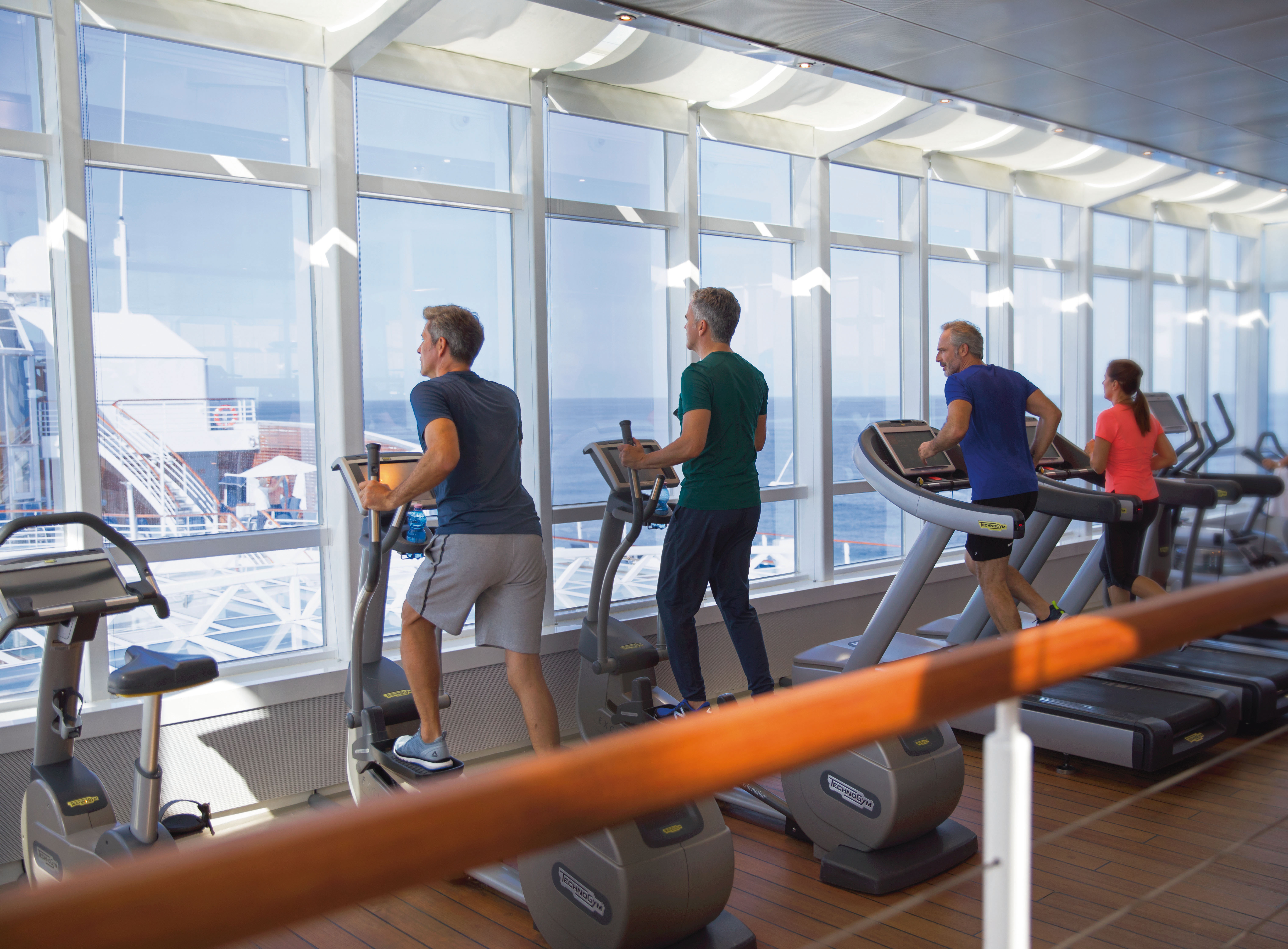 Hapag Lloyd Cruises MS Europa Fitness Studio 4.jpg