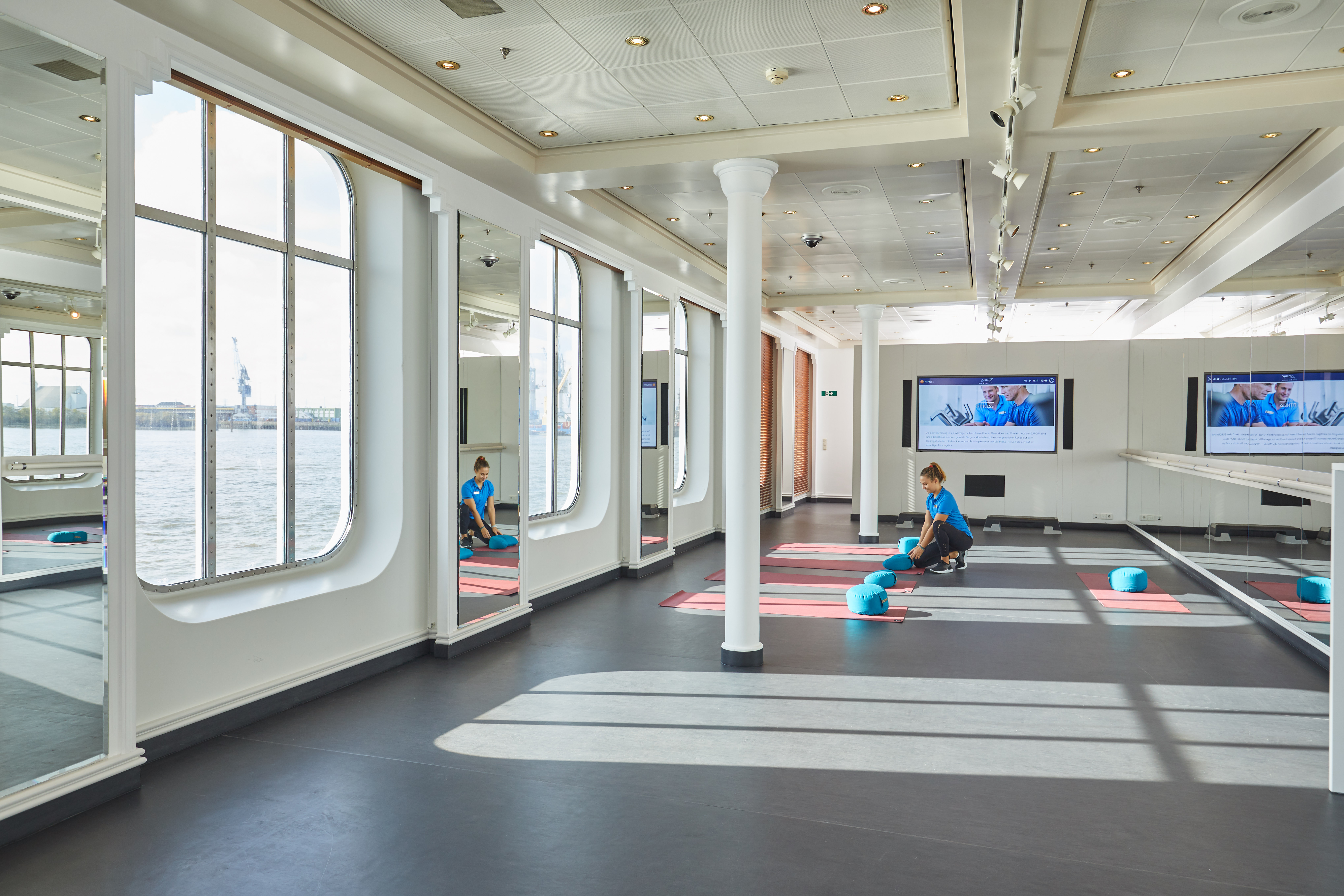 Hapag Lloyd Cruises MS Europa Fitness Studio.jpg