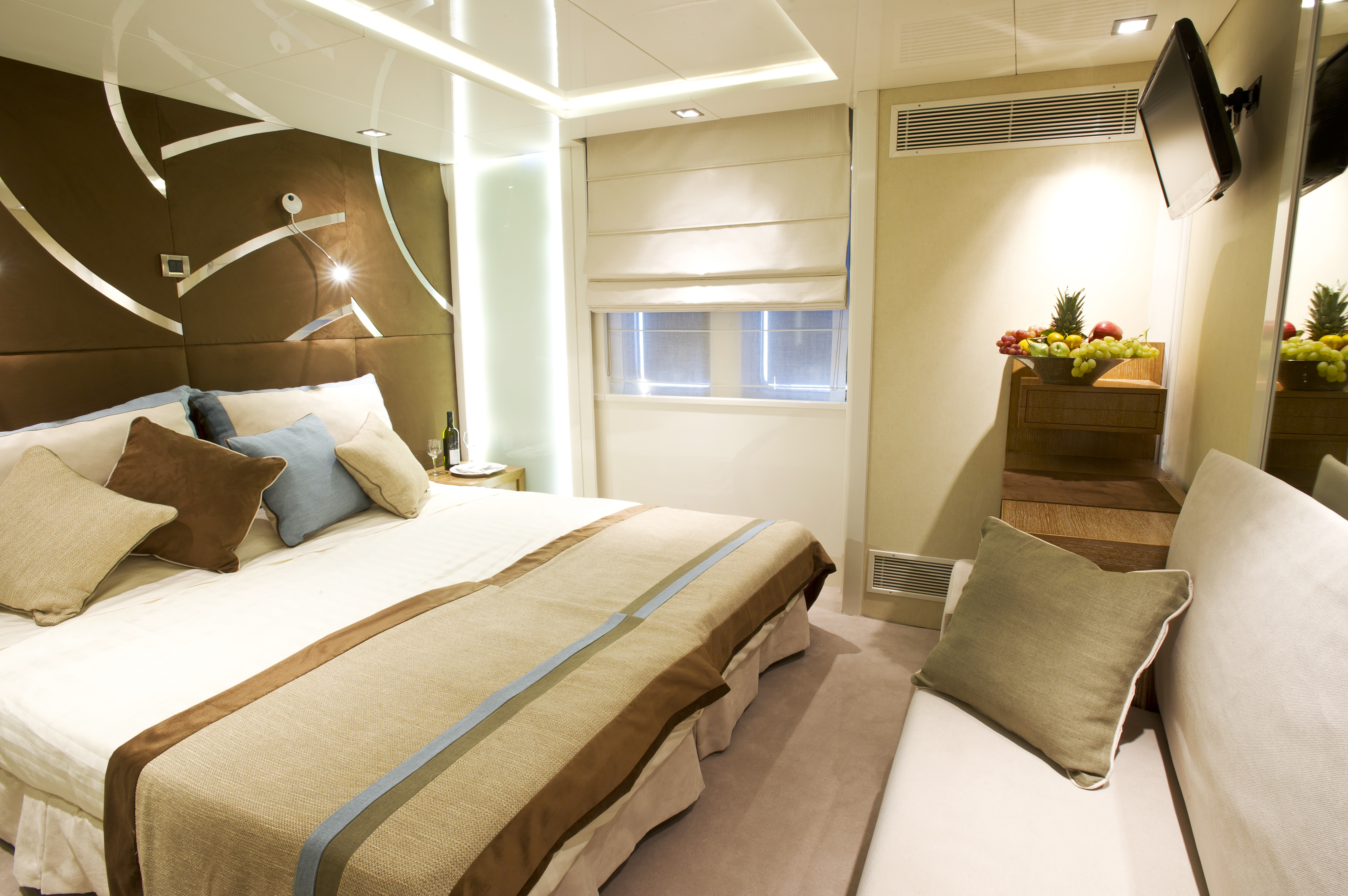 Variety Cruises Variety Voyager Cat A Cabin.jpg