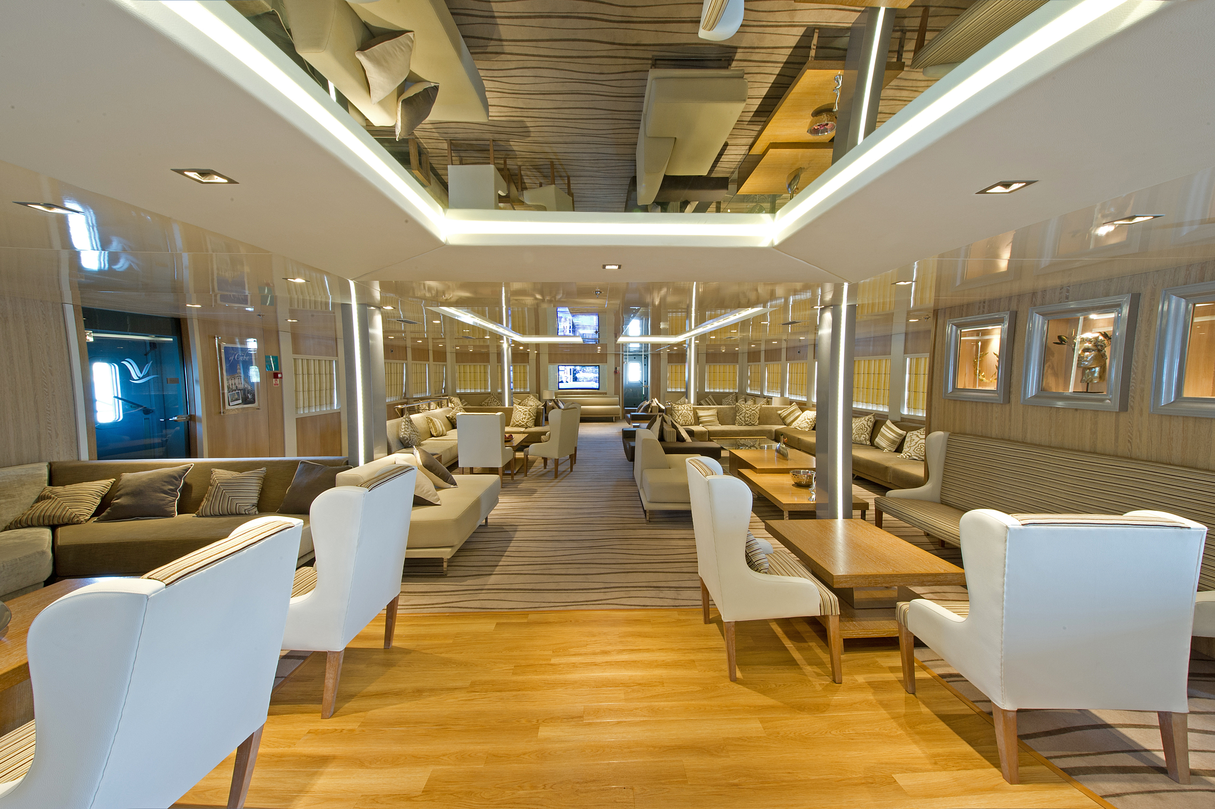 Variety Cruises Variety Voyager Main Lounge.jpg