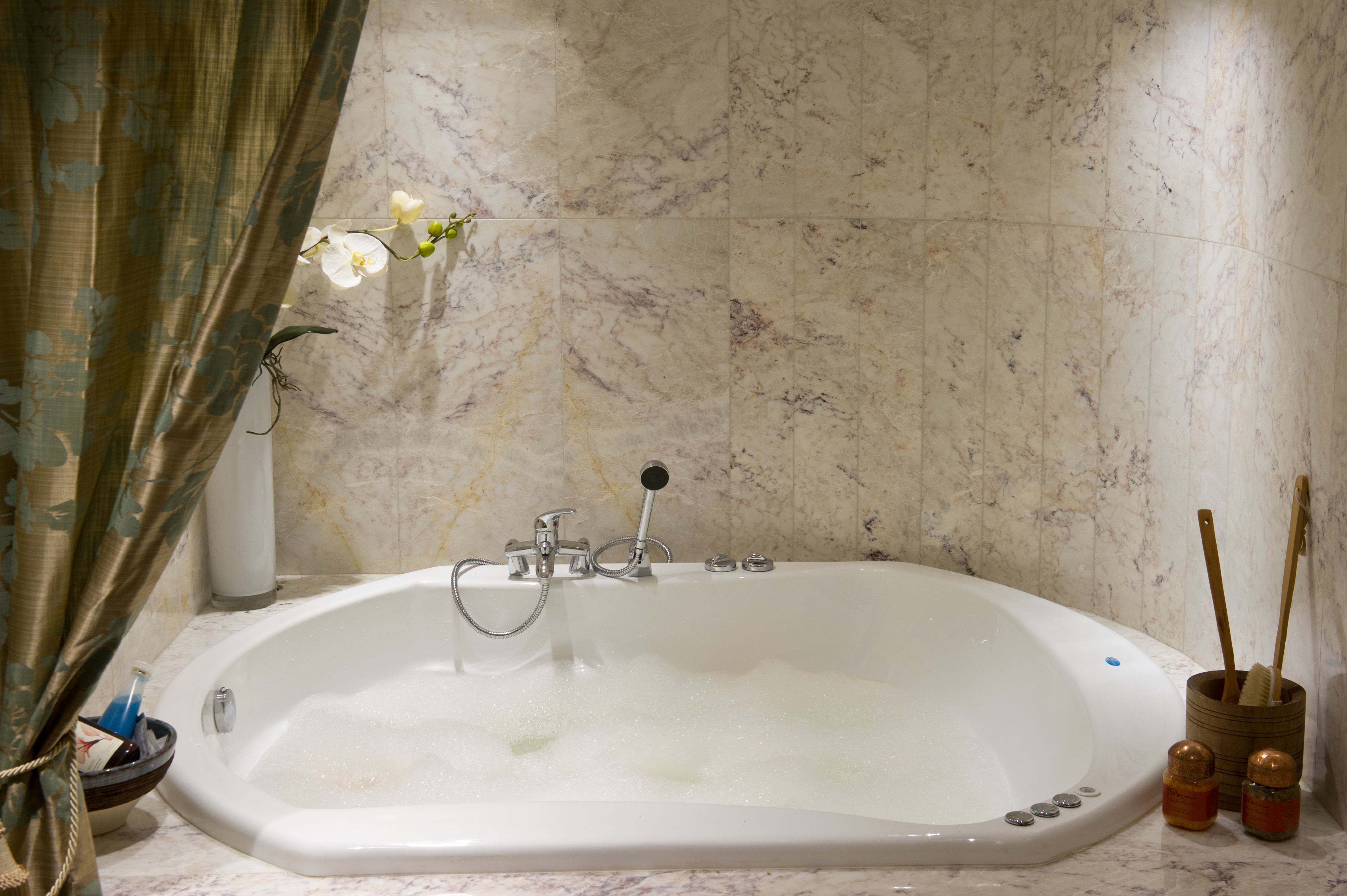 Variety Cruises Variety Voyager Spa.jpg