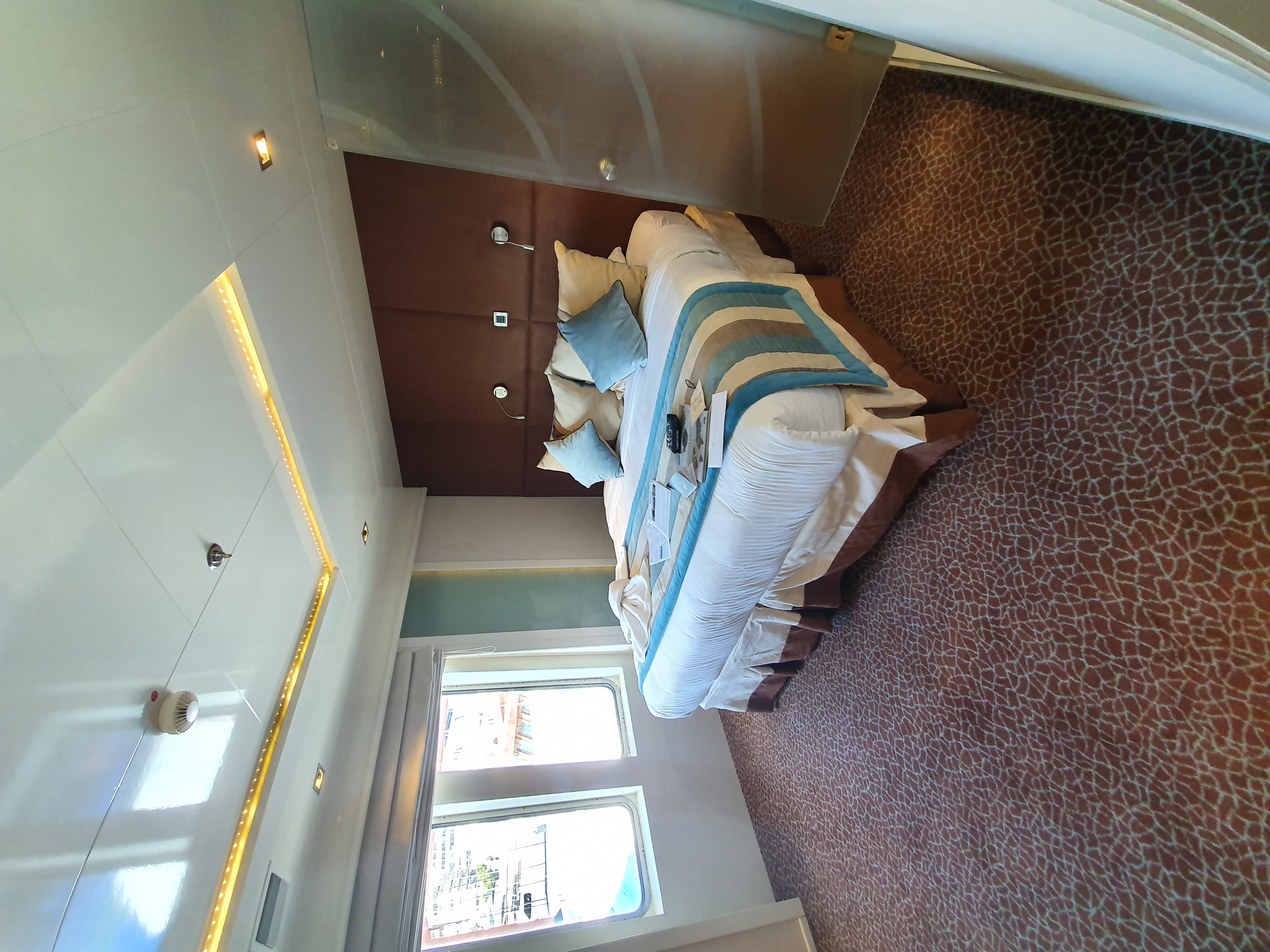 Variety Cruises Variety Voyager Cat P Cabin 1.jpg