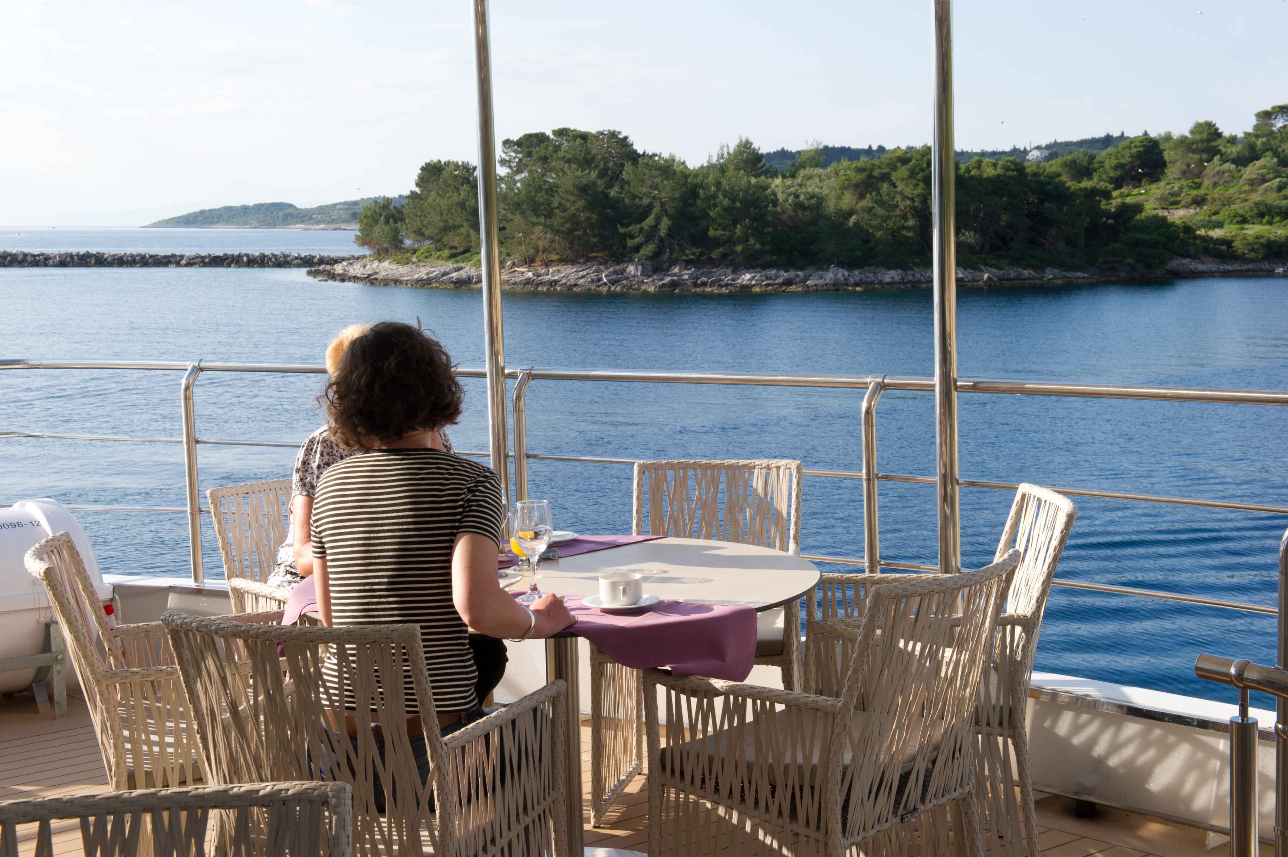 Variety Cruises Variety Voyager Outdoor Dining 2.jpg