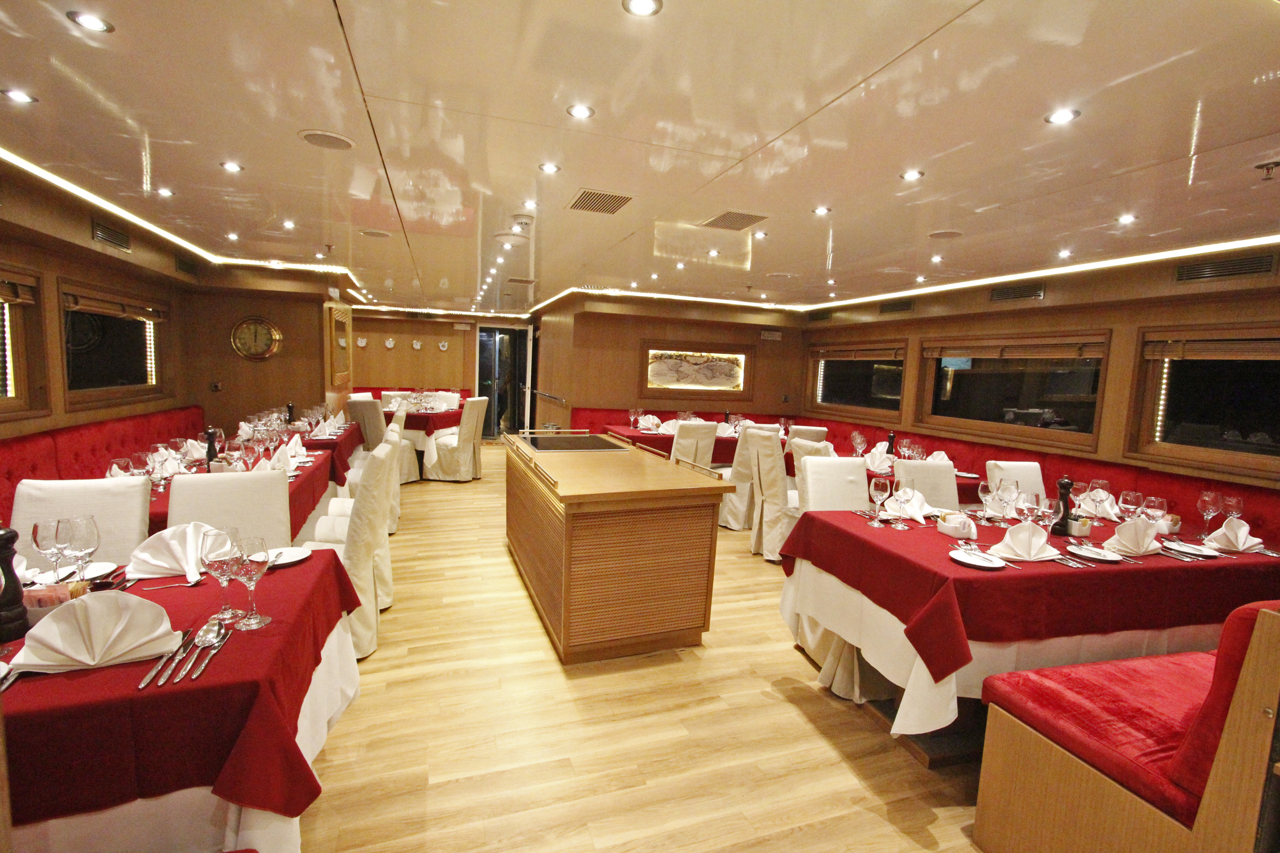 Variety Cruises Harmony G Dining Area.jpg