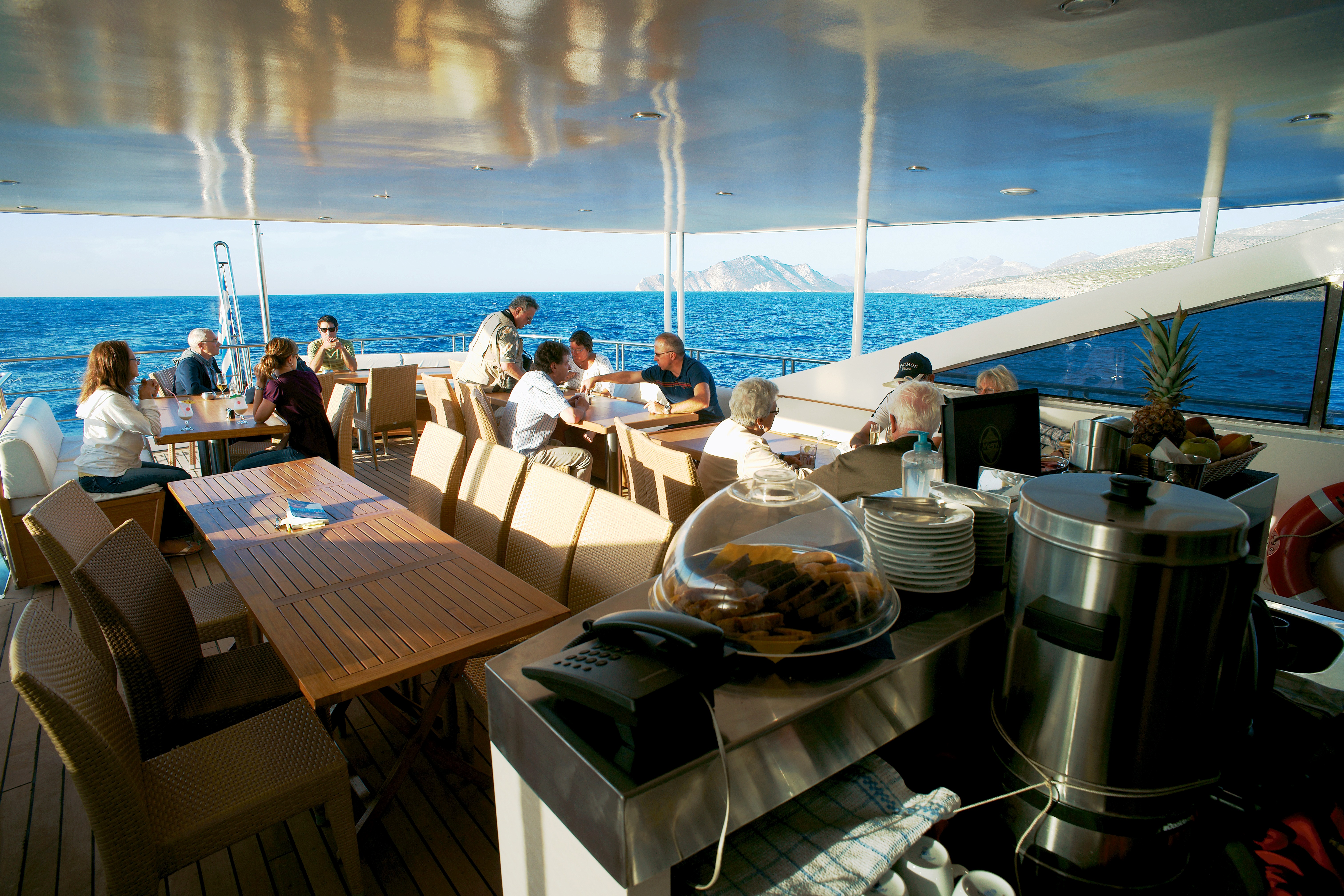 Variety Cruises Harmony G Ourdoor Dining.jpg