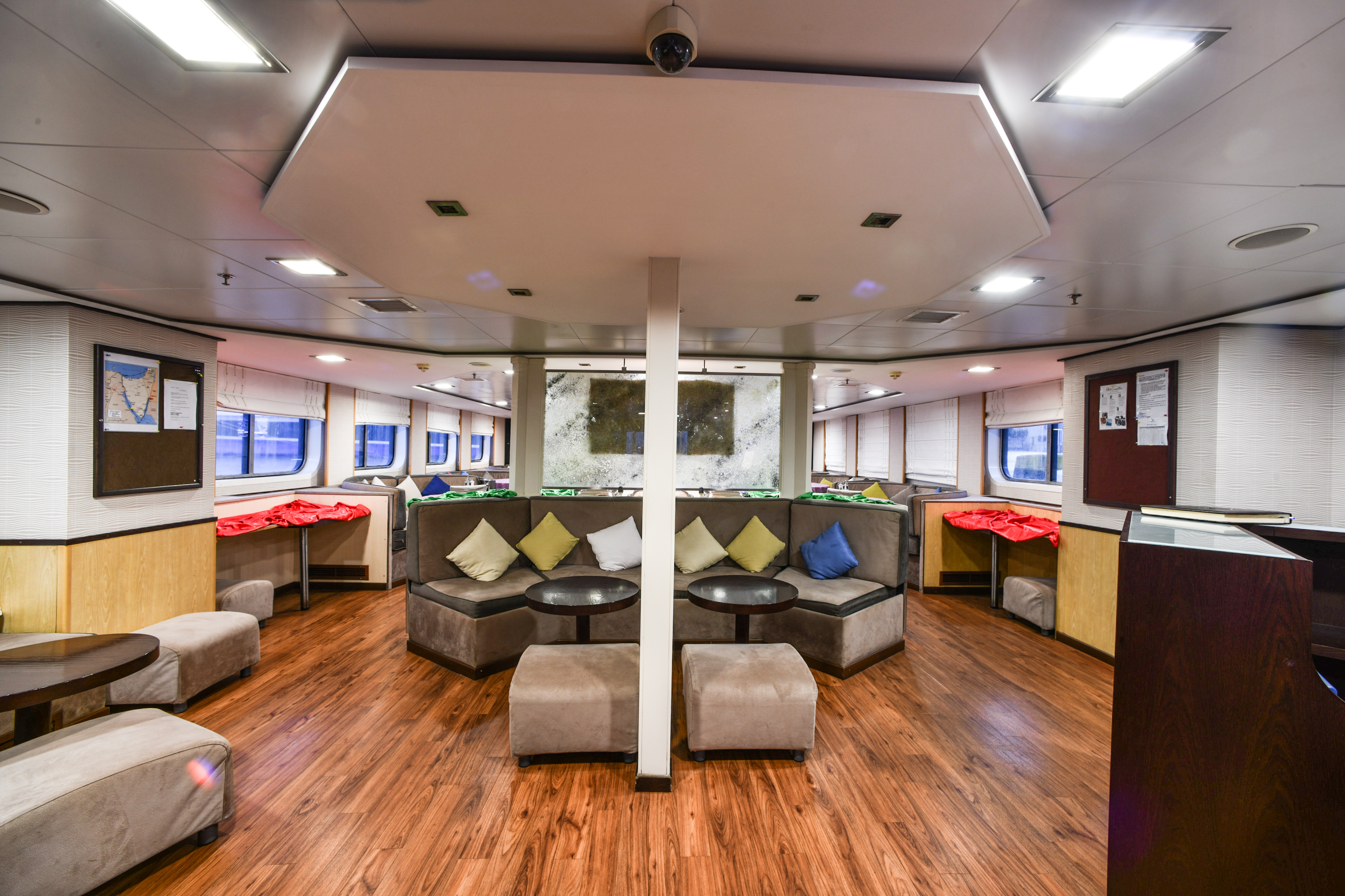 Variety Cruises Harmony V Lounge 1.jpg