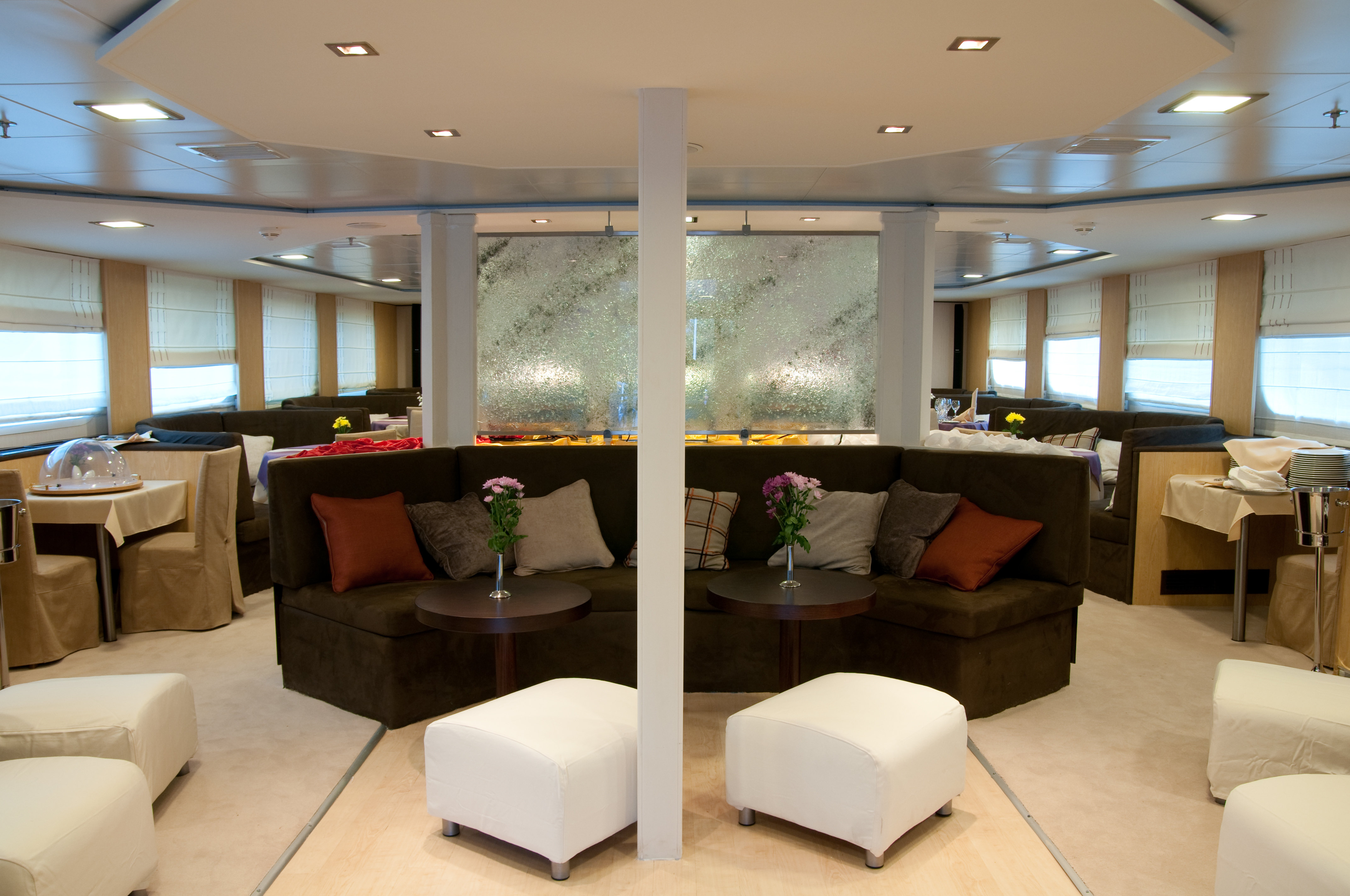 Variety Cruises Harmony V Lounge 2.jpg