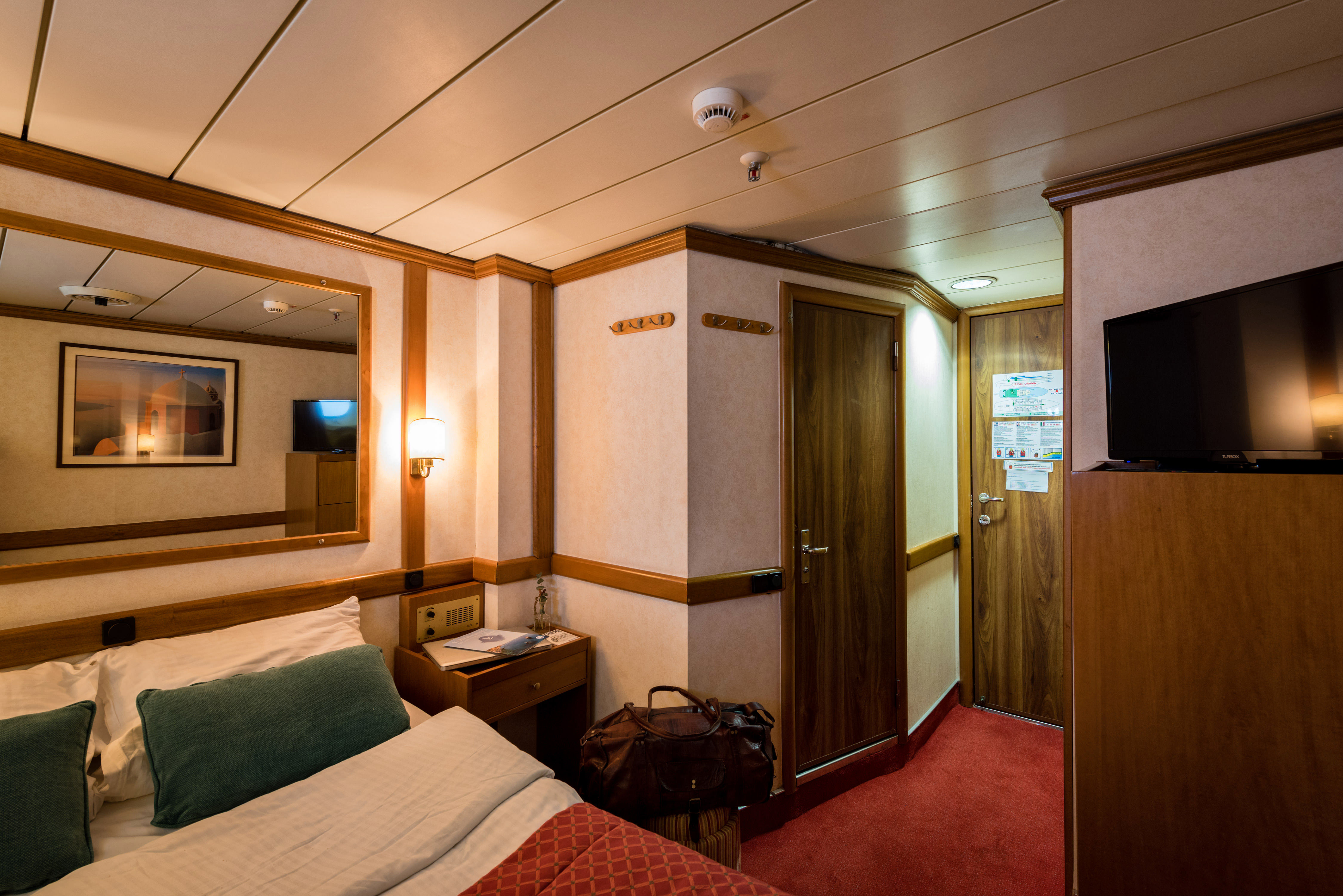 Variety Cruises Panorama Cat C - Double _6_.jpg