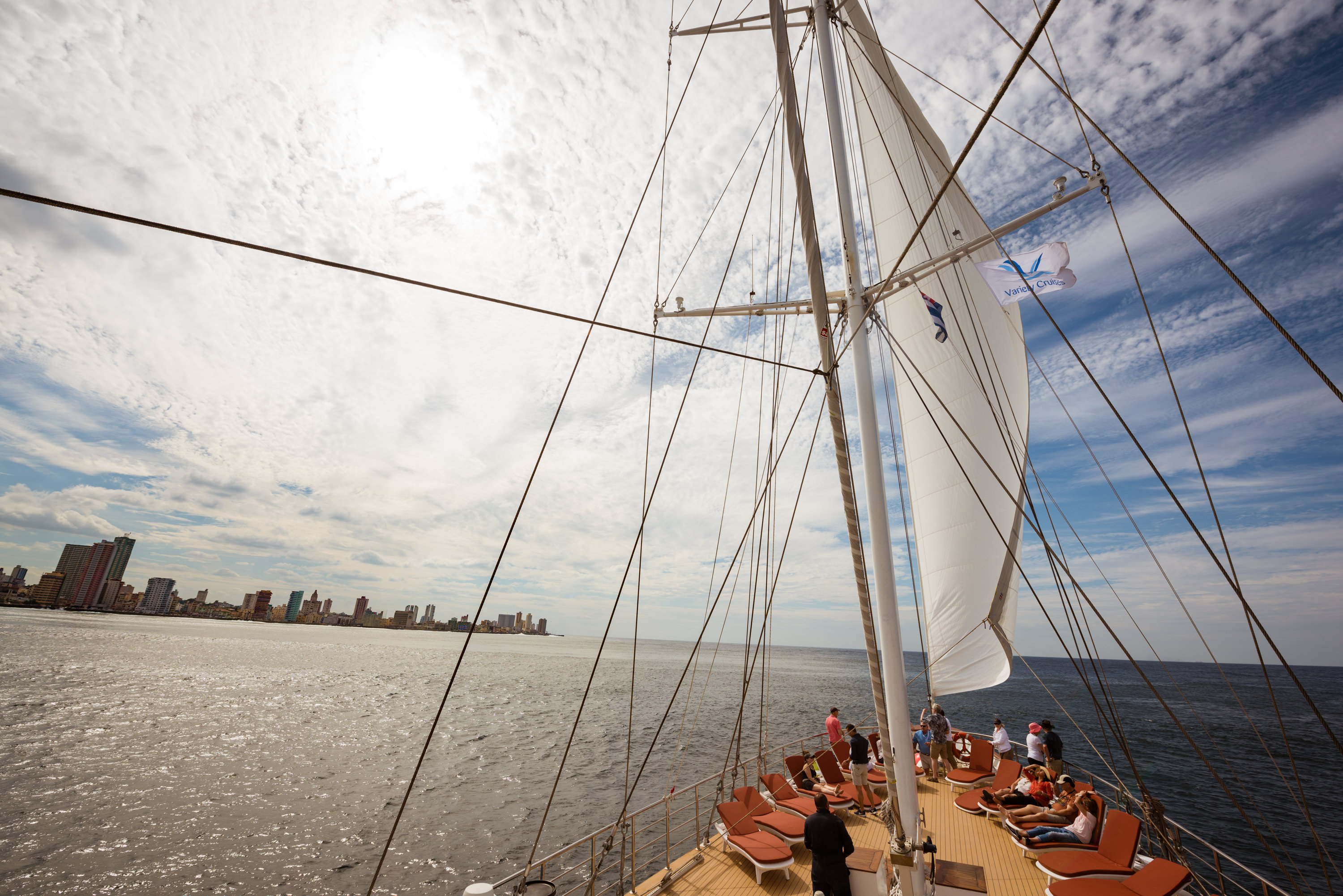 Variety Cruises Panorama Sun Deck 1.jpg