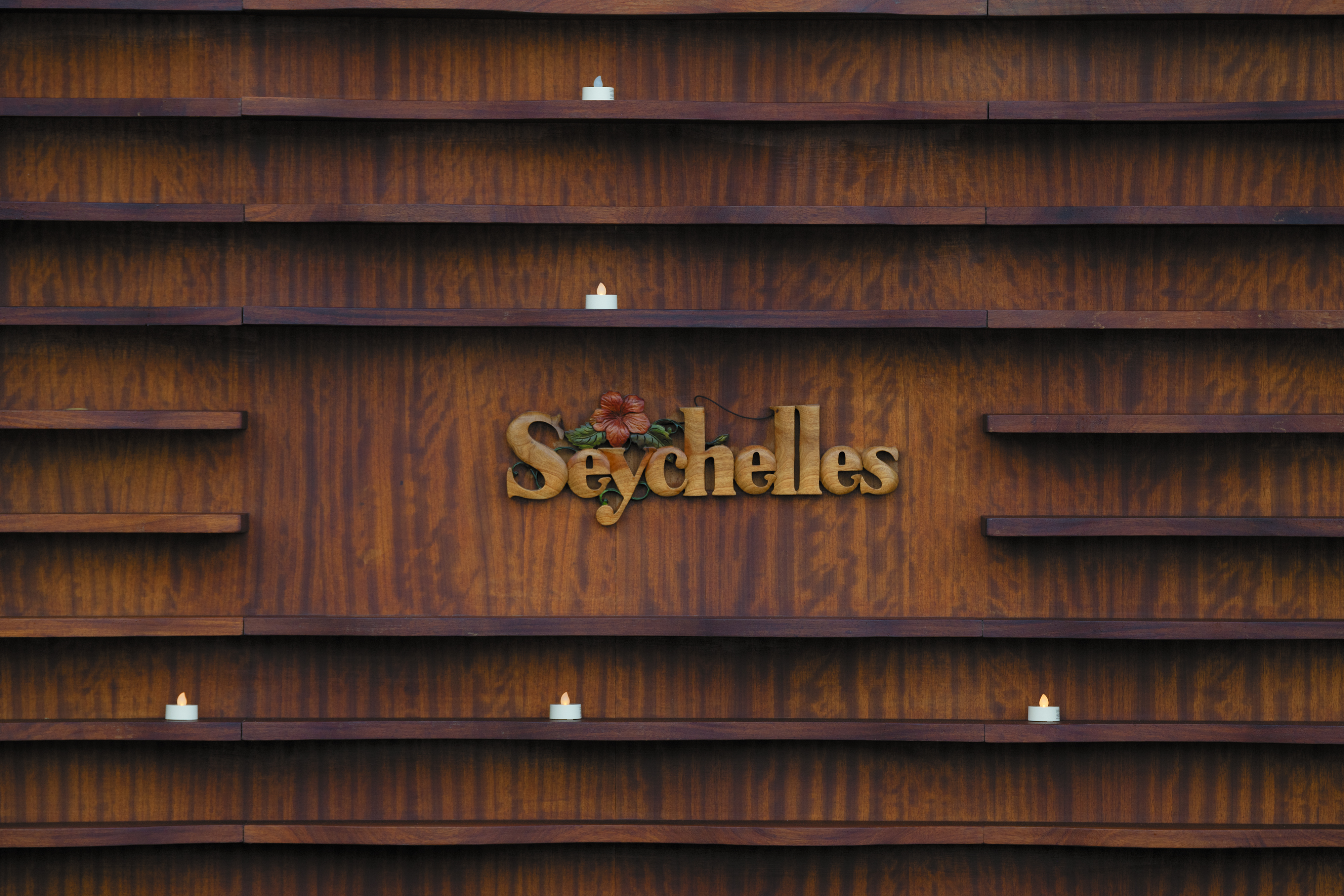 Variety Cruises Pegasos Sundeck Bar 3.jpg