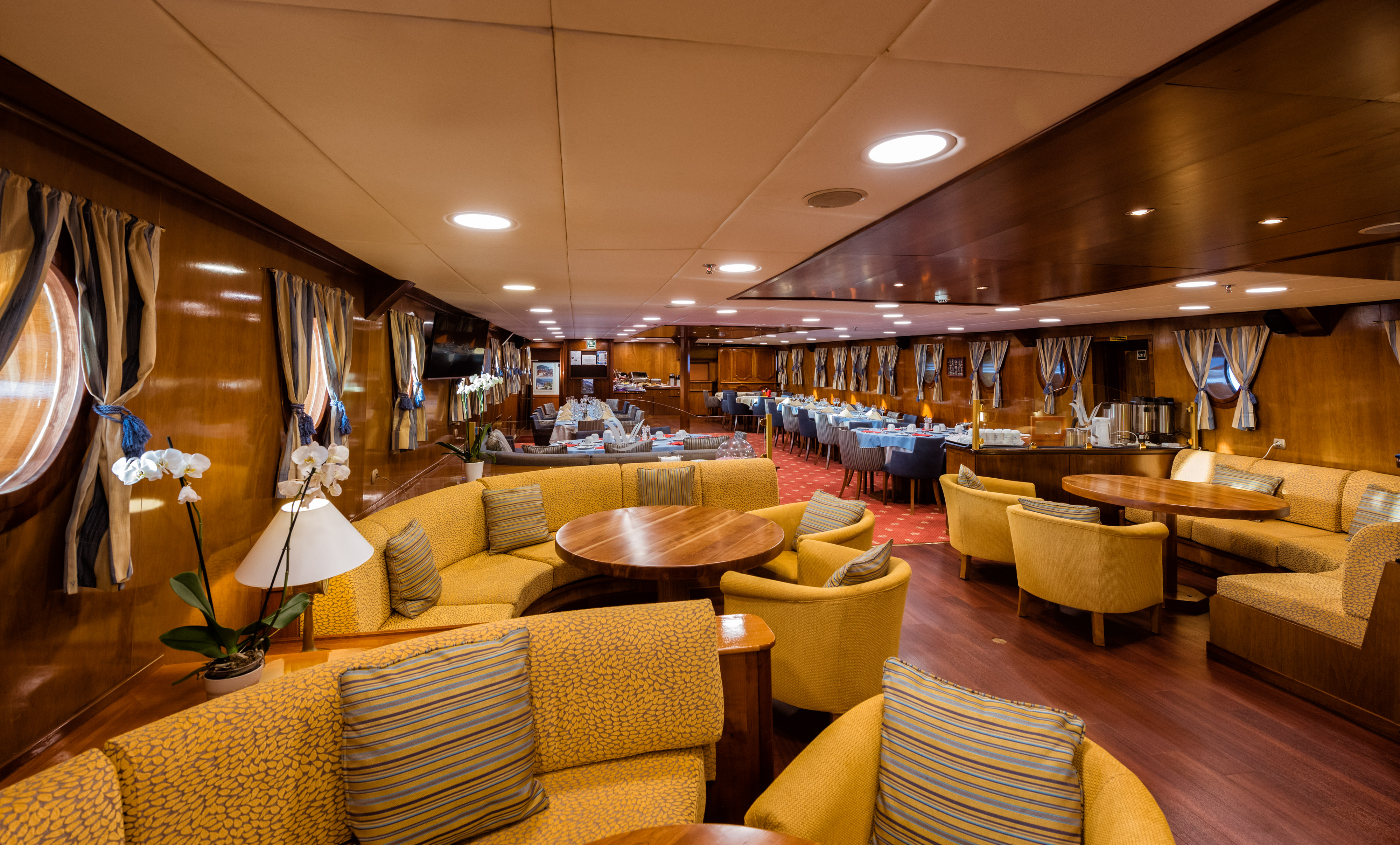 Variety Cruises Galileo Main Deck Lounge and Dining Area _2_.jpg