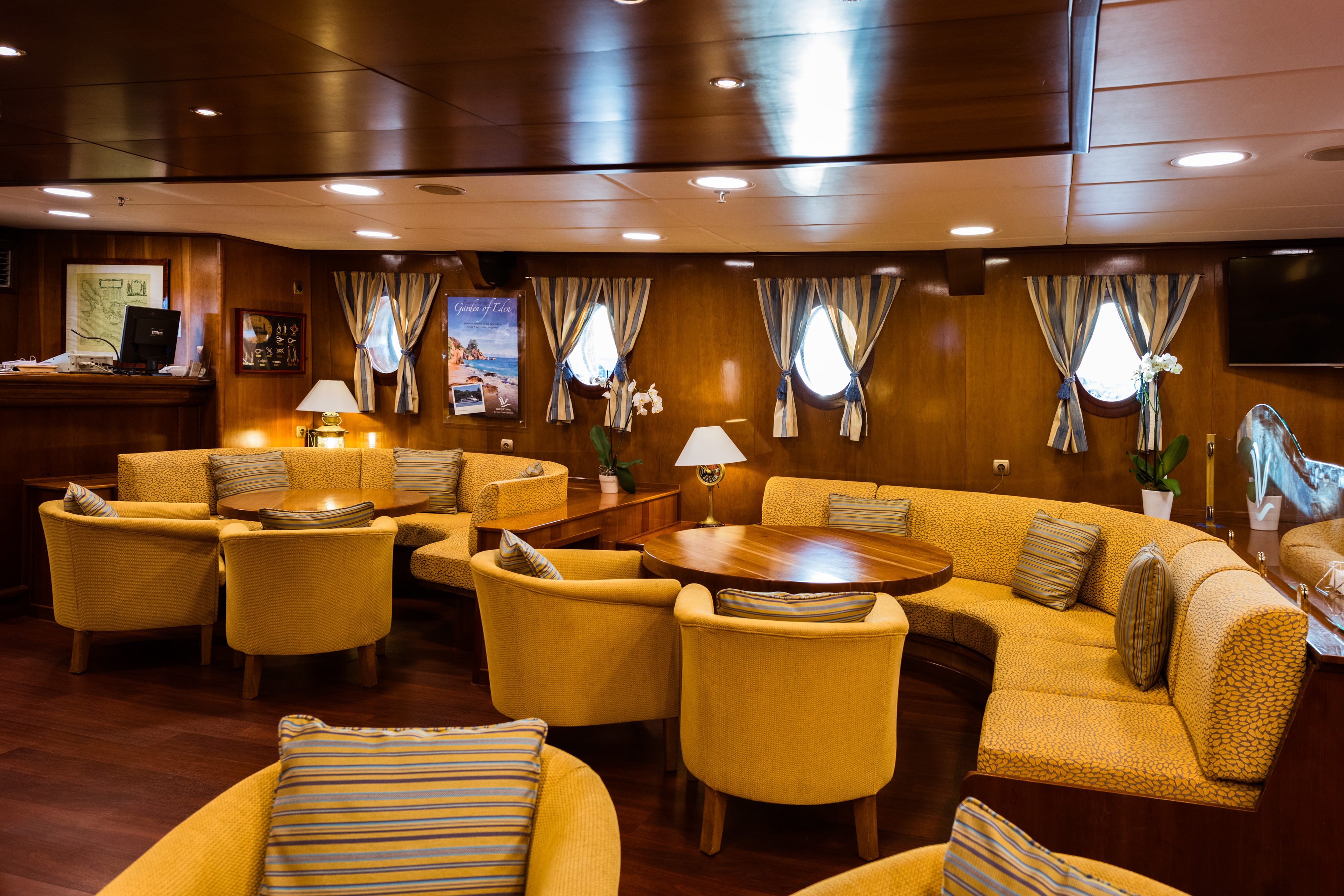 Variety Cruises Galileo Main Deck Lounge Area.jpg
