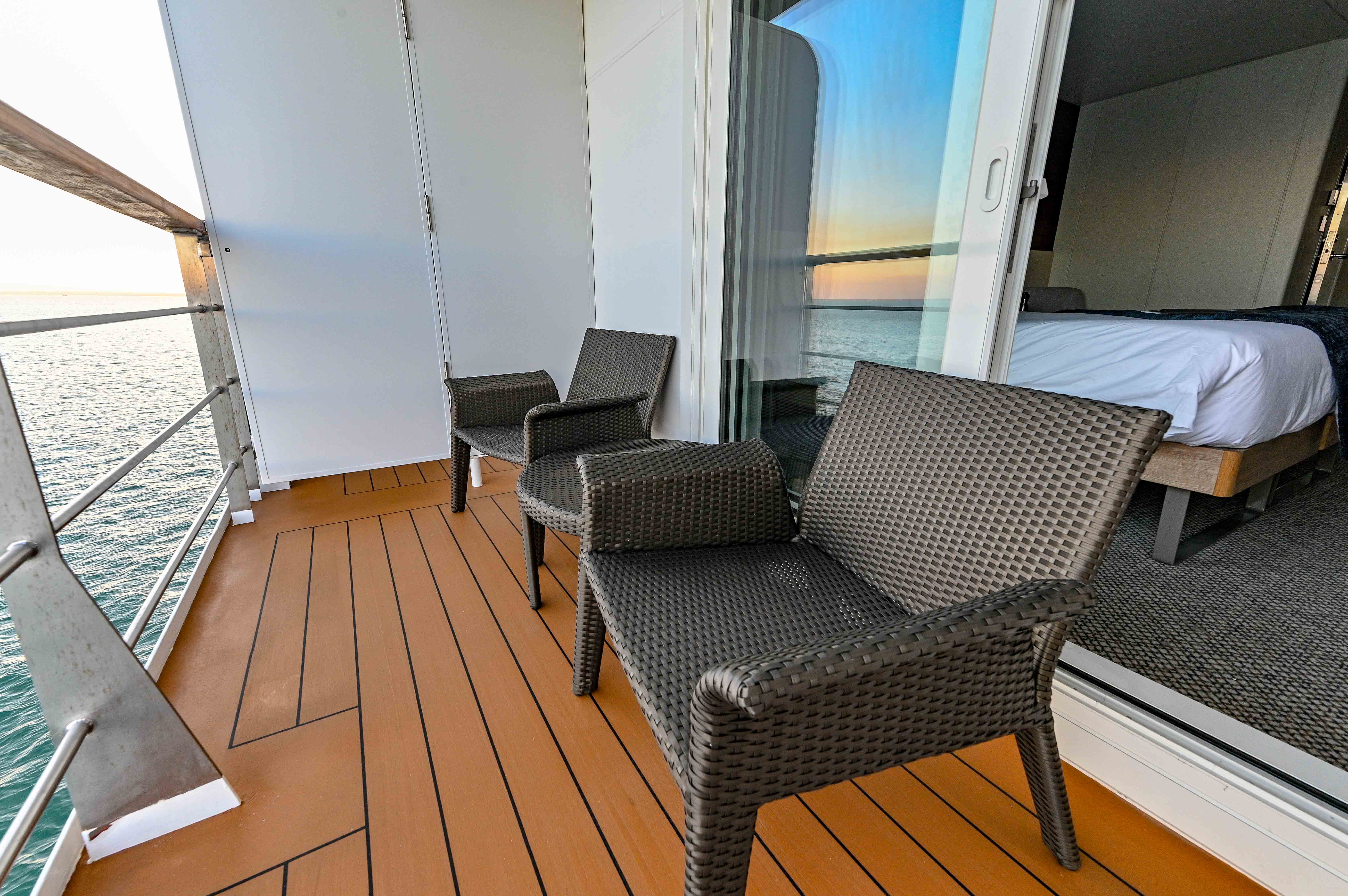 Coral Expeditions - Coral Adventurer - Accommodation - Explorer Deck Stateroom - Twin _6_.jpg