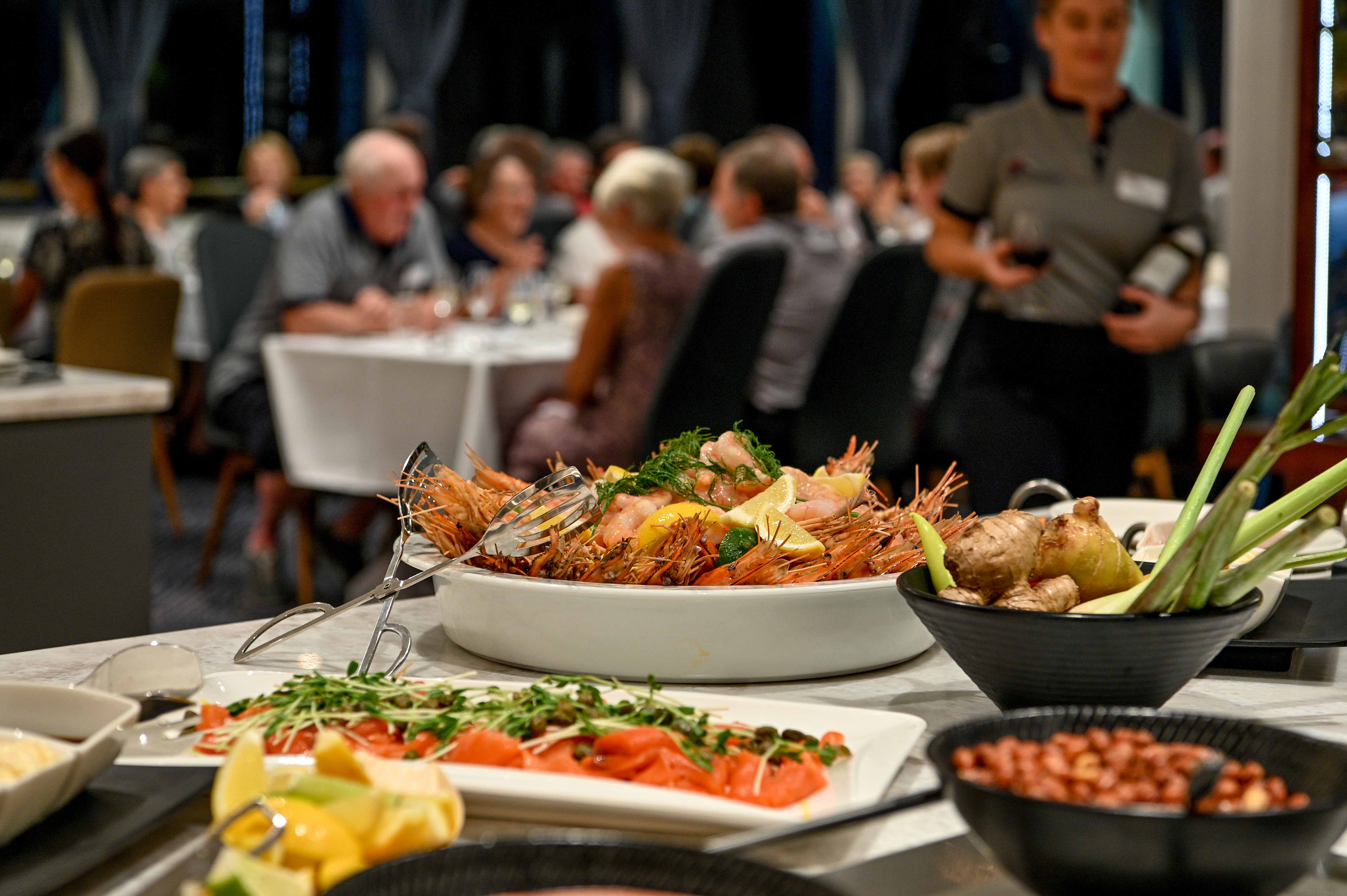 Coral Expeditions - Coral Adventurer - Dining 6.jpg