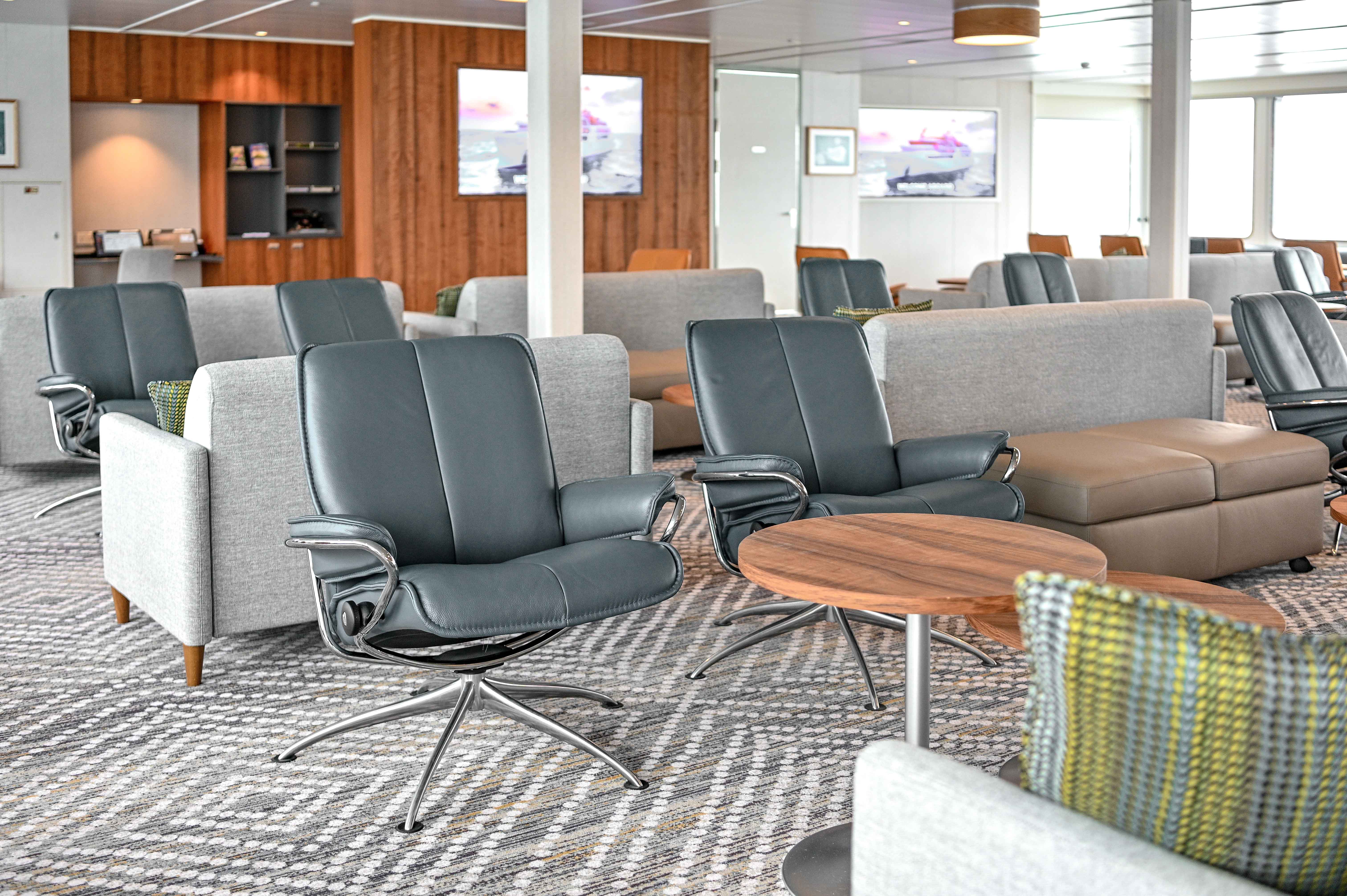 Coral Expeditions - Coral Adventurer - Lecture Lounge 6.jpg