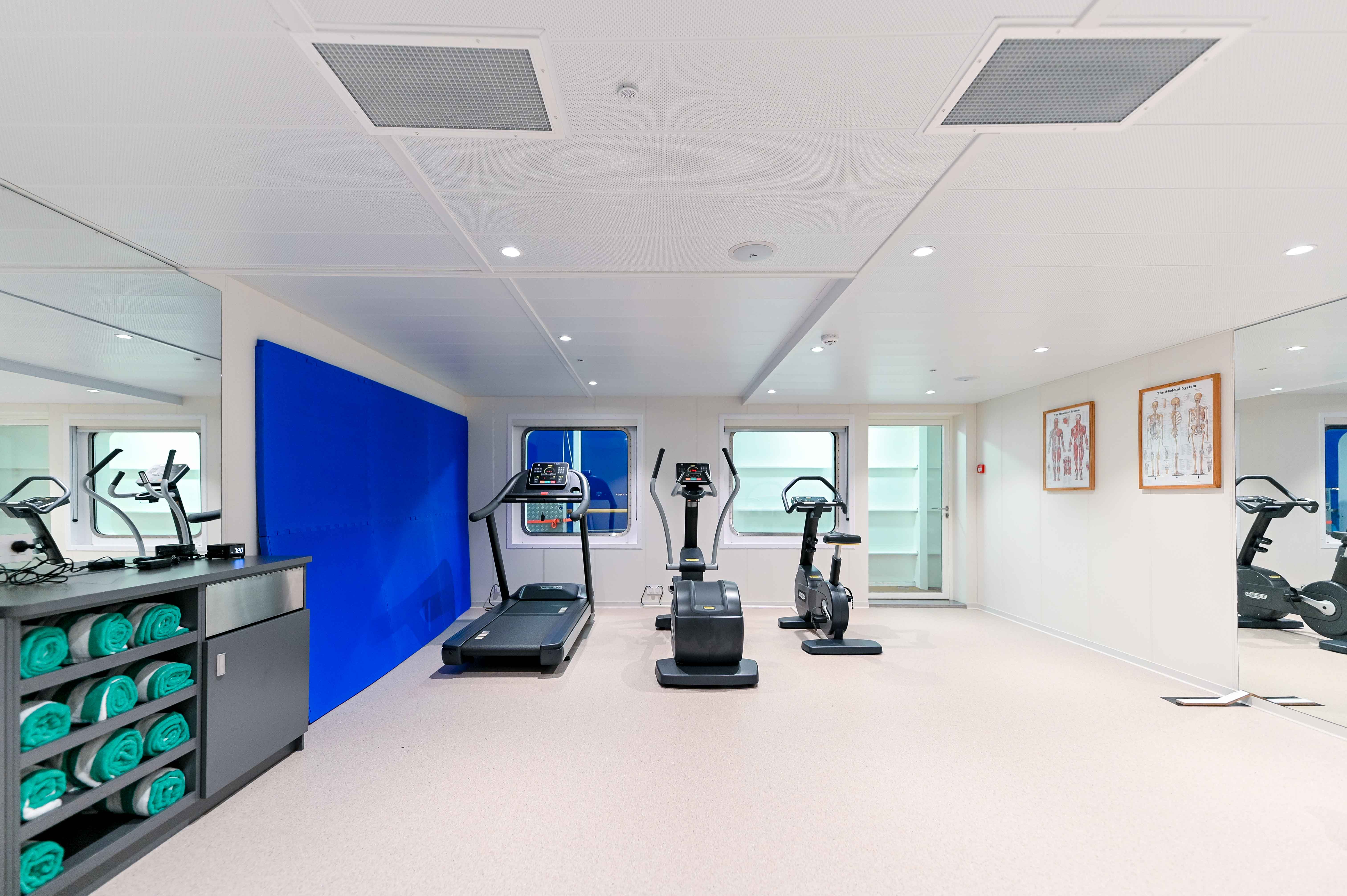 Coral Expeditions - Coral Adventurer - Gym.jpg