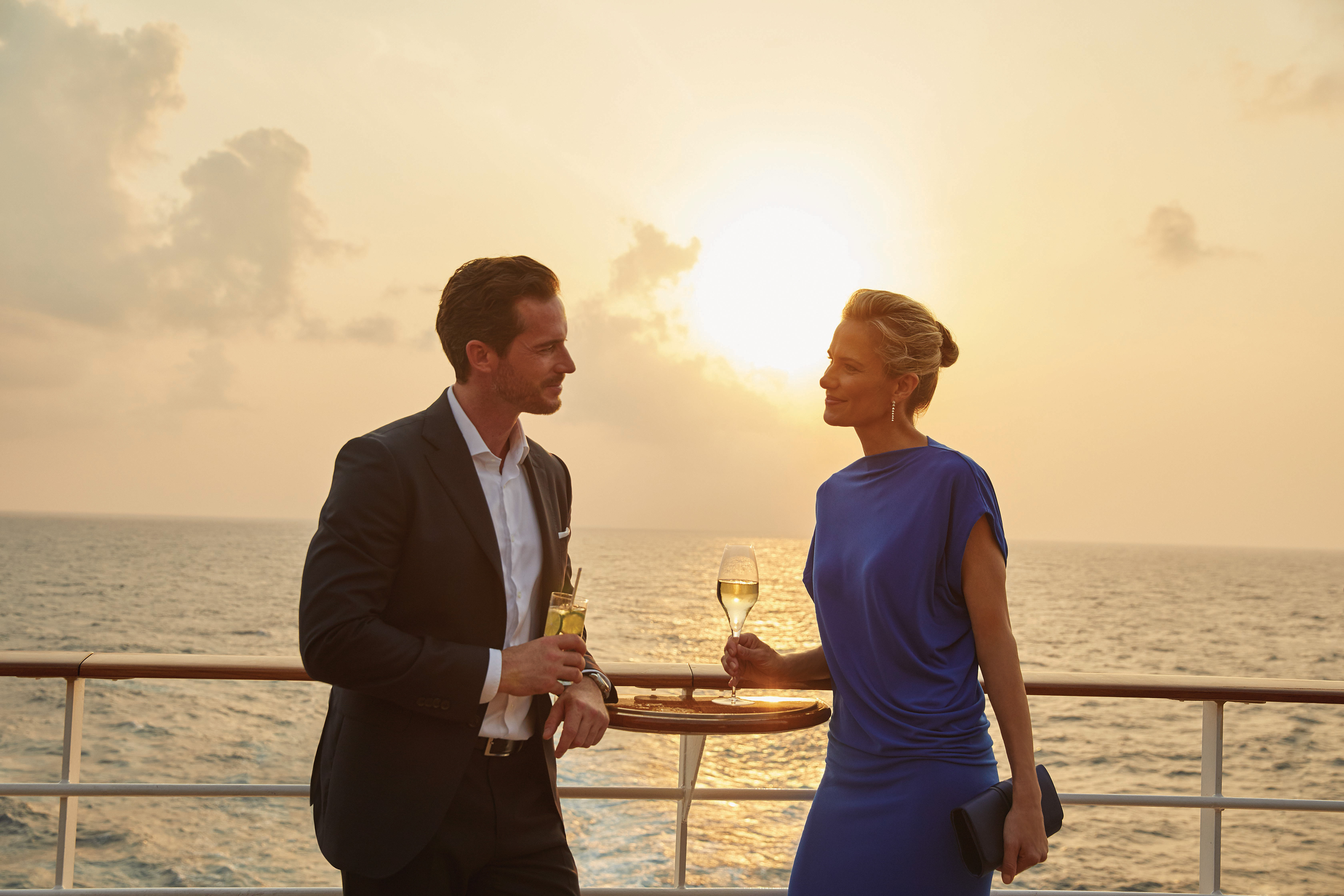 Hapag Lloyd EUROPA 2 Sansibar 1.jpg