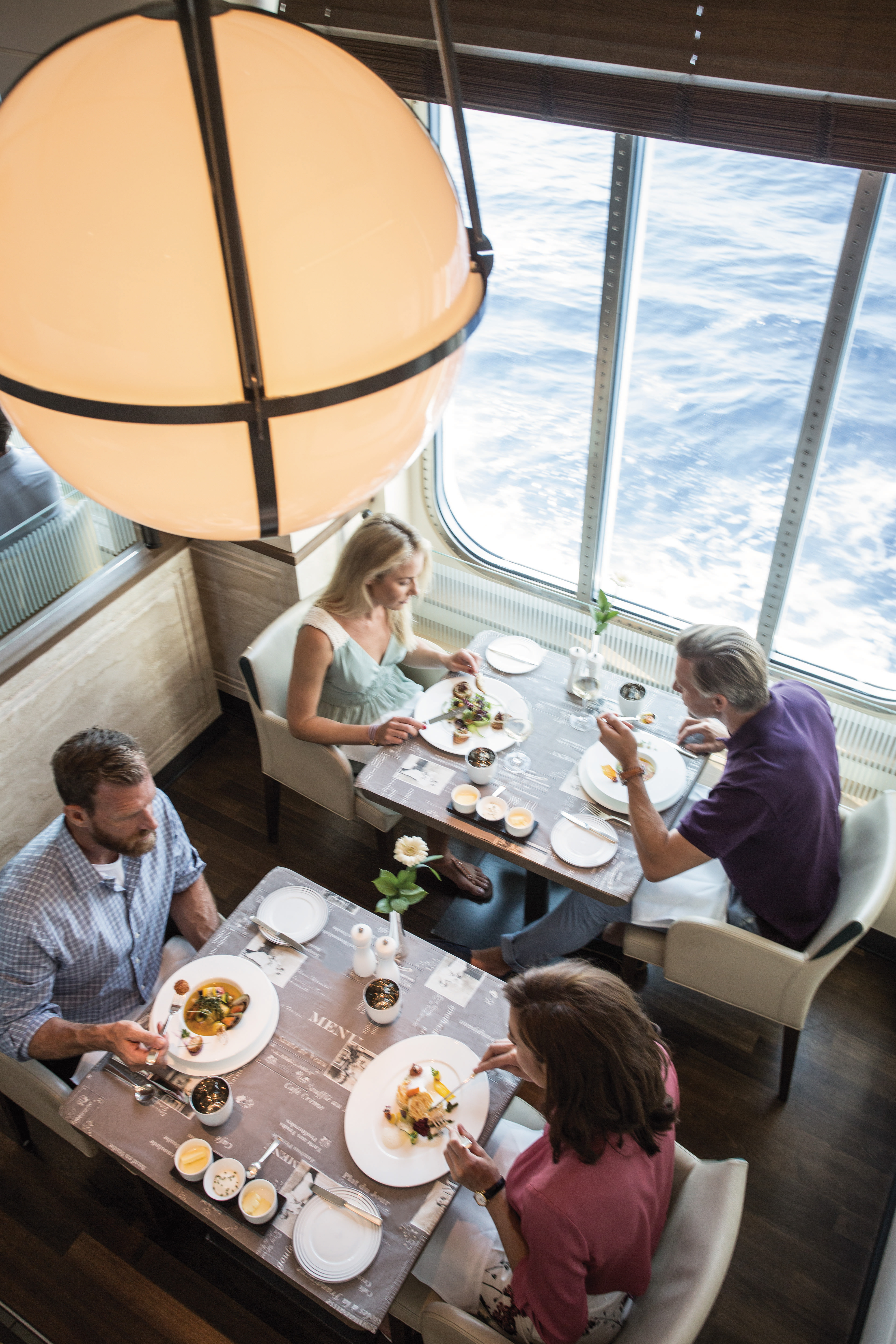 Hapag Lloyd EUROPA 2 Tarragon.jpg