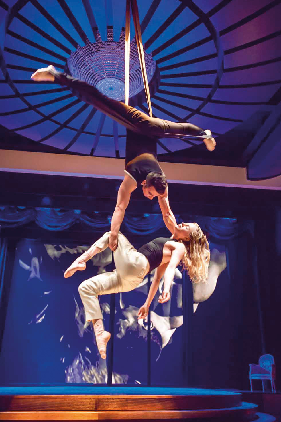 Hapag Lloyd EUROPA 2 Theater 4.jpg