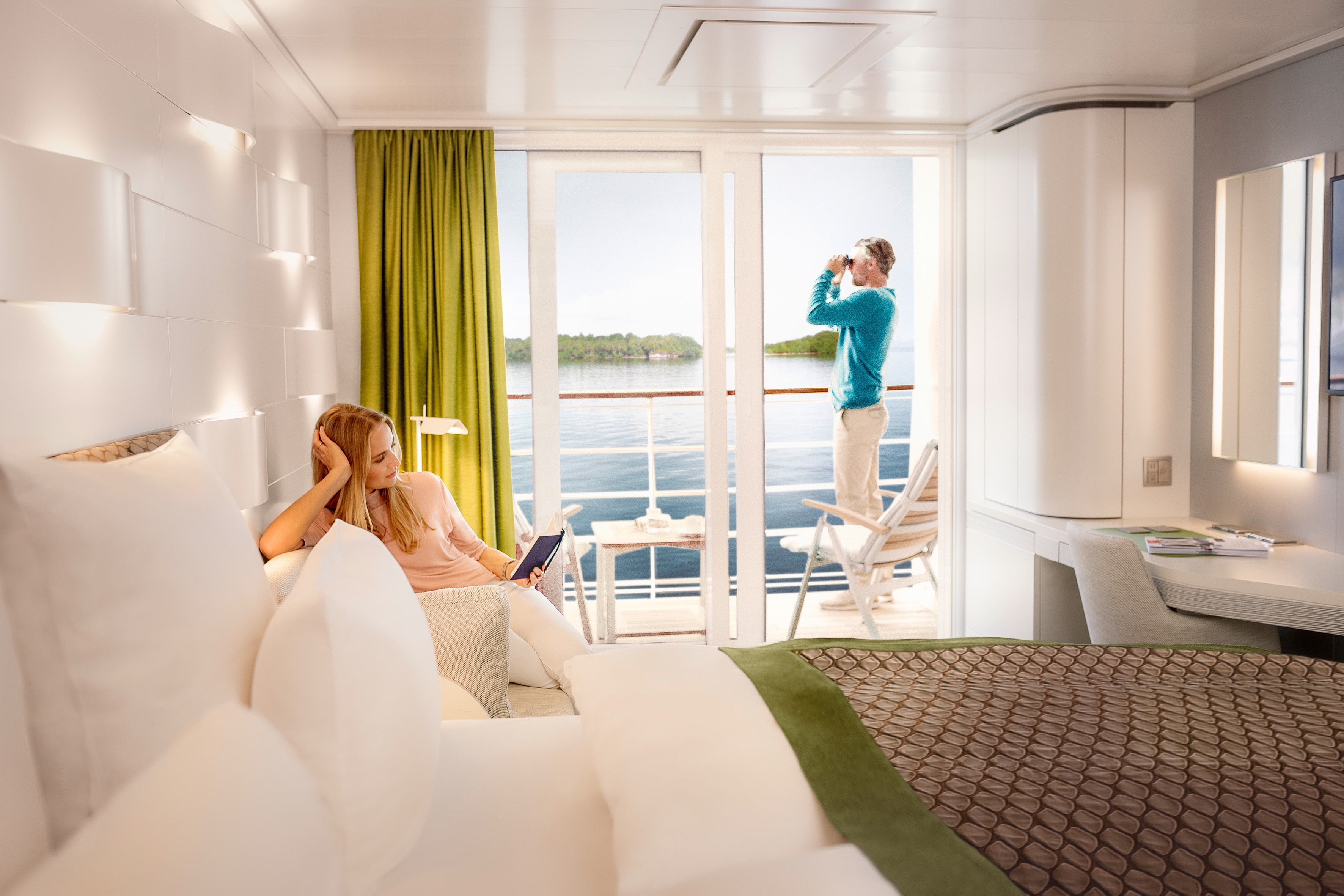 Hapag Lloyd Hanseatic Nature Balcony Cabin 1.jpg