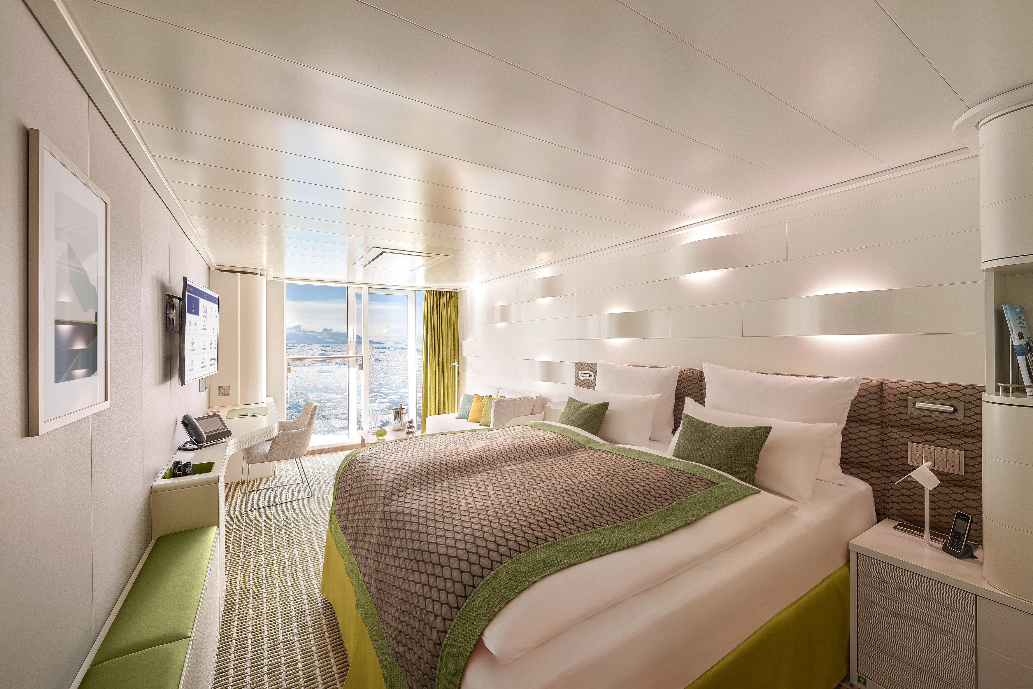 Hapag Lloyd Hanseatic Nature French Balcony Cabin.jpg
