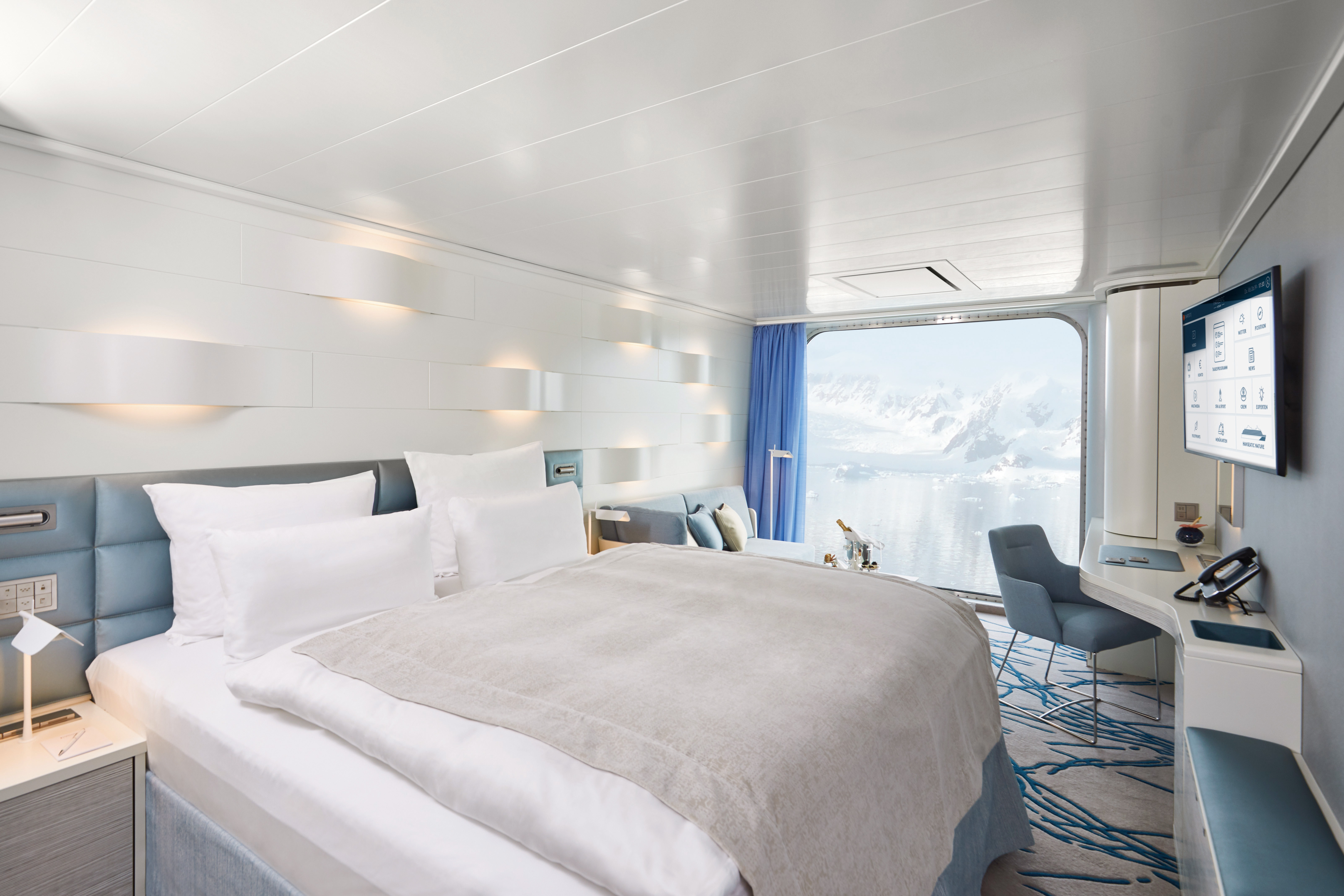 Hapag Lloyd Hanseatic Inspiration panorama cabin.jpg