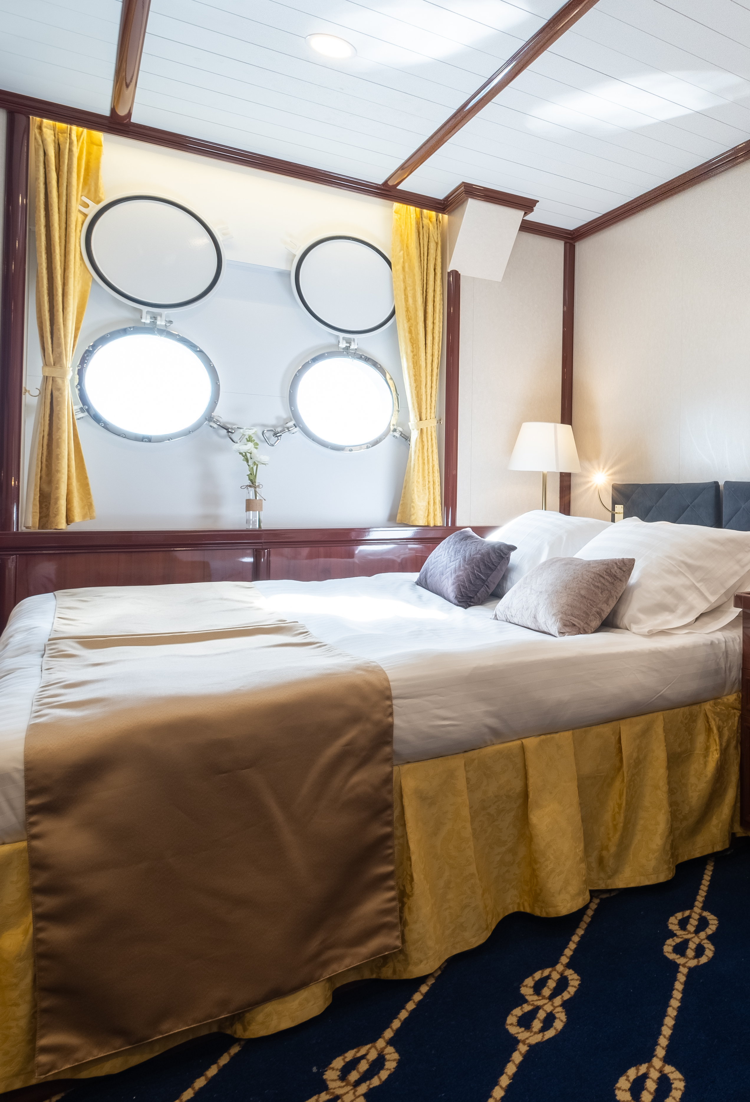 Tradewind Voyages - Golden Horizon - Accommodation - Cabins 3rd Class.jpg