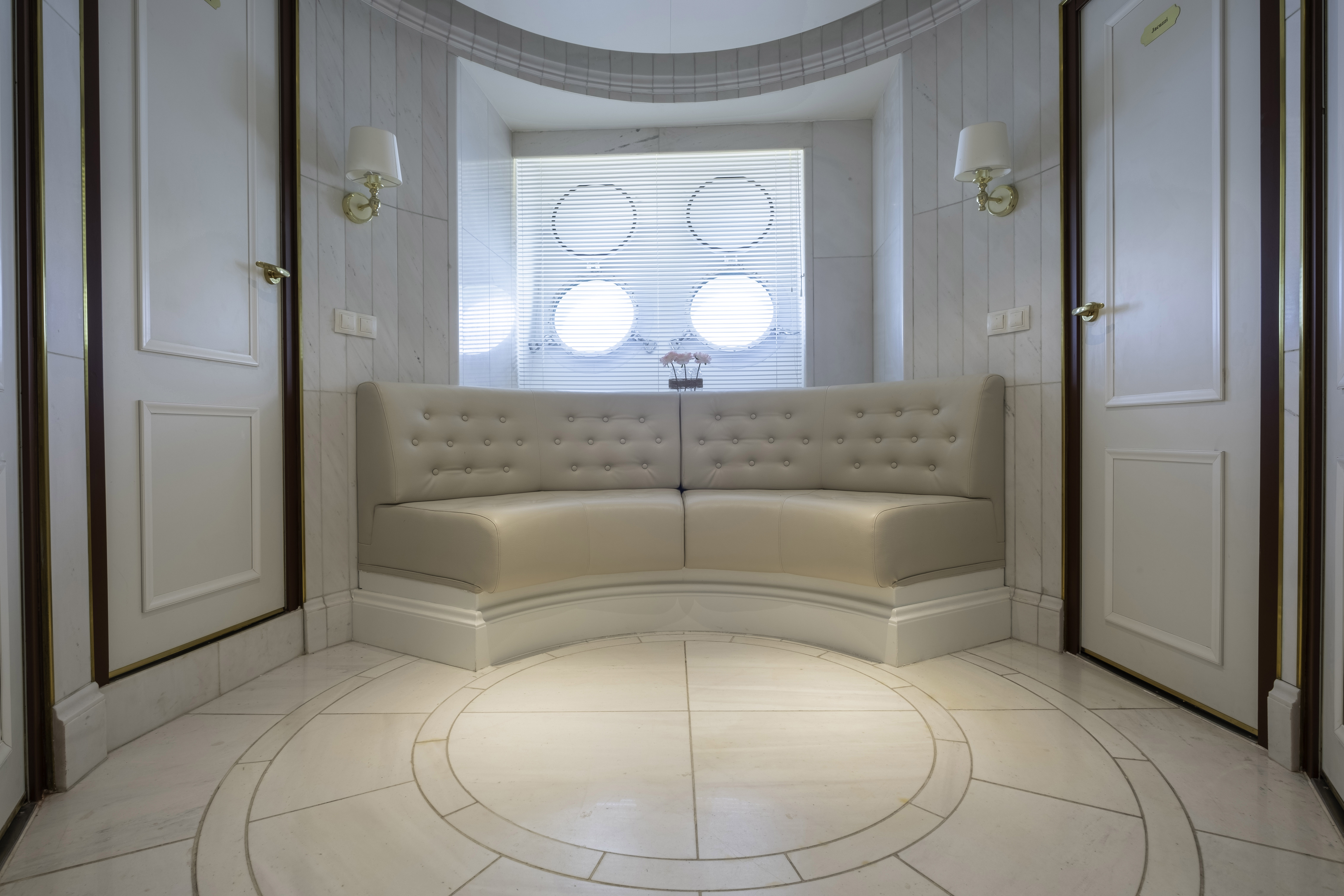 Tradewind Voyages - Golden Horizon - Spa Lounge _1_.jpg