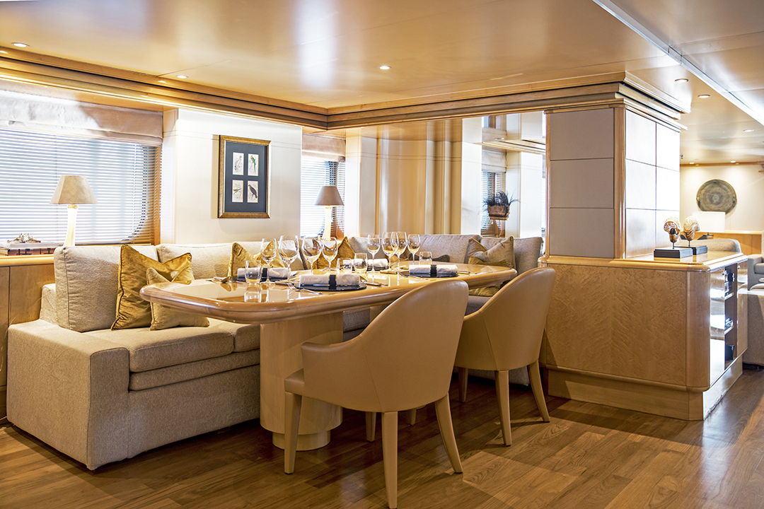 Aqua Expeditions Aqua Blu - Dining - 02.jpg
