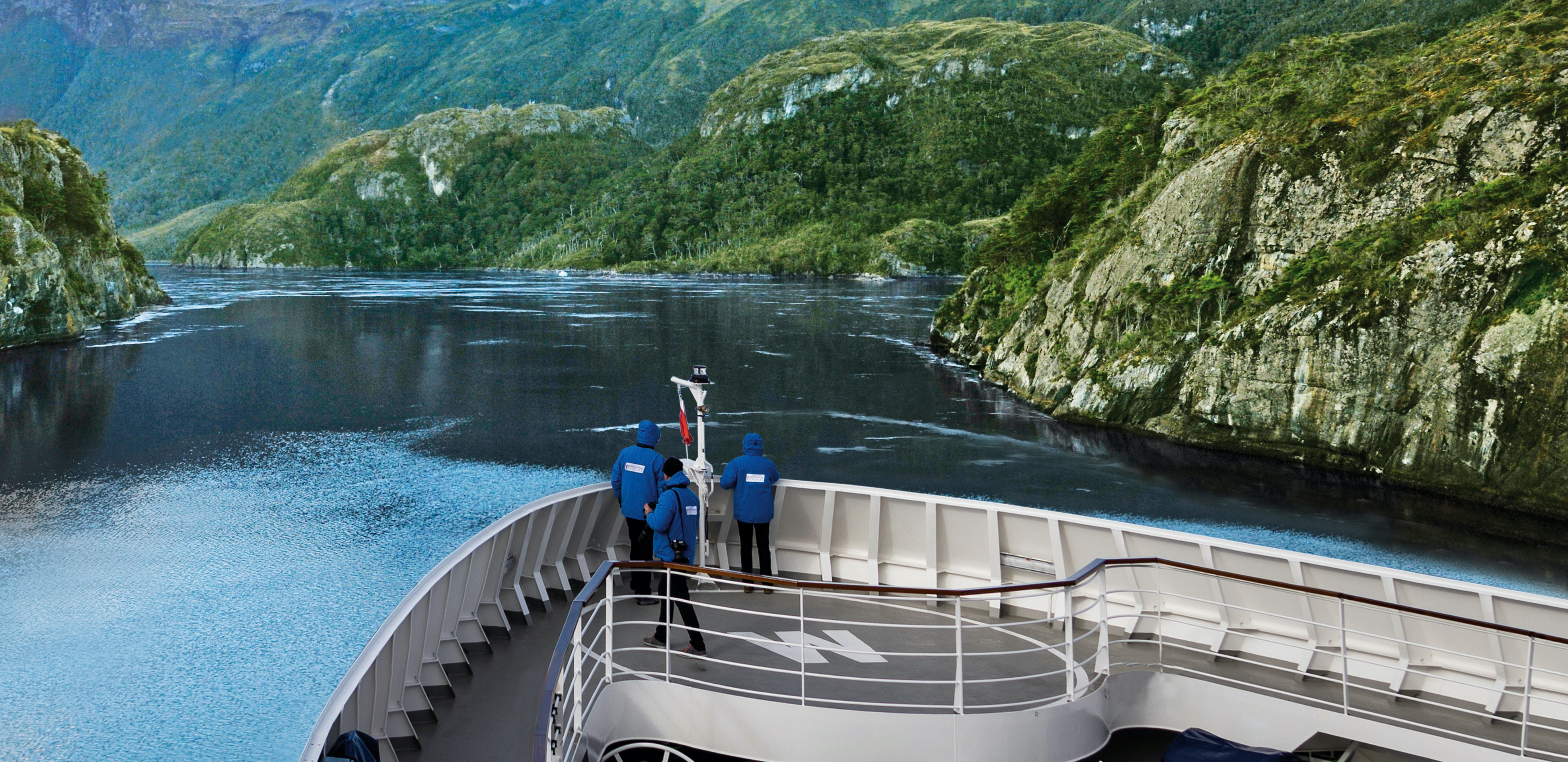 Hapag Lloyd Hanseatic SPI-INS-NAT Walk 1.jpg