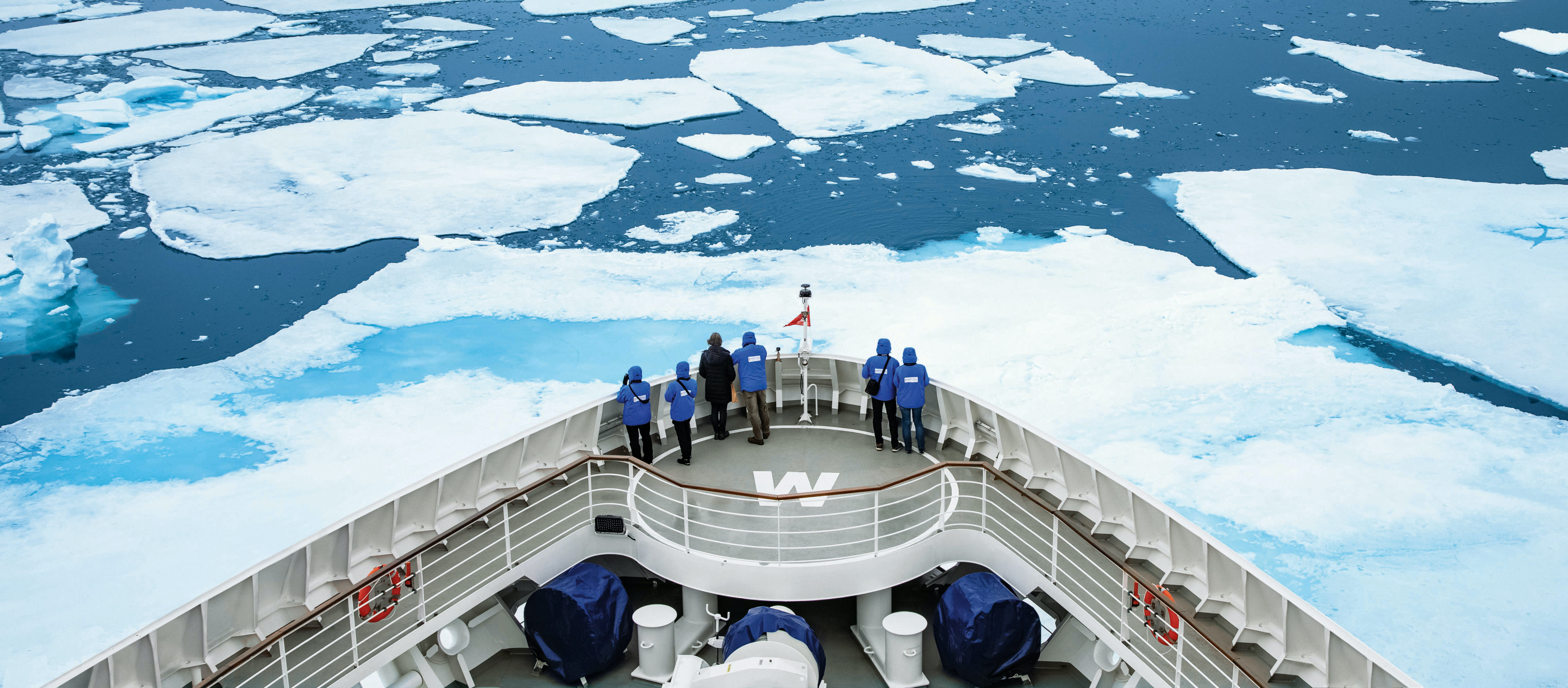 Hapag Lloyd Hanseatic SPI-INS-NAT Walk 4.jpg