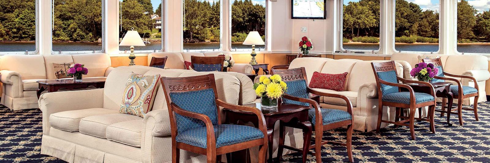 American Cruise Lines - Independence - Library Lounge.jpg