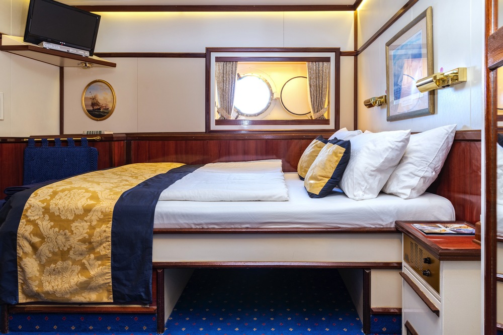 Category 2 - Large Outside Cabins