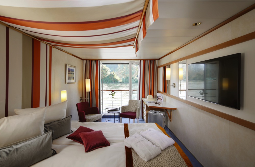 2-Bed Outside Cabin With Juliette Balcony, C
